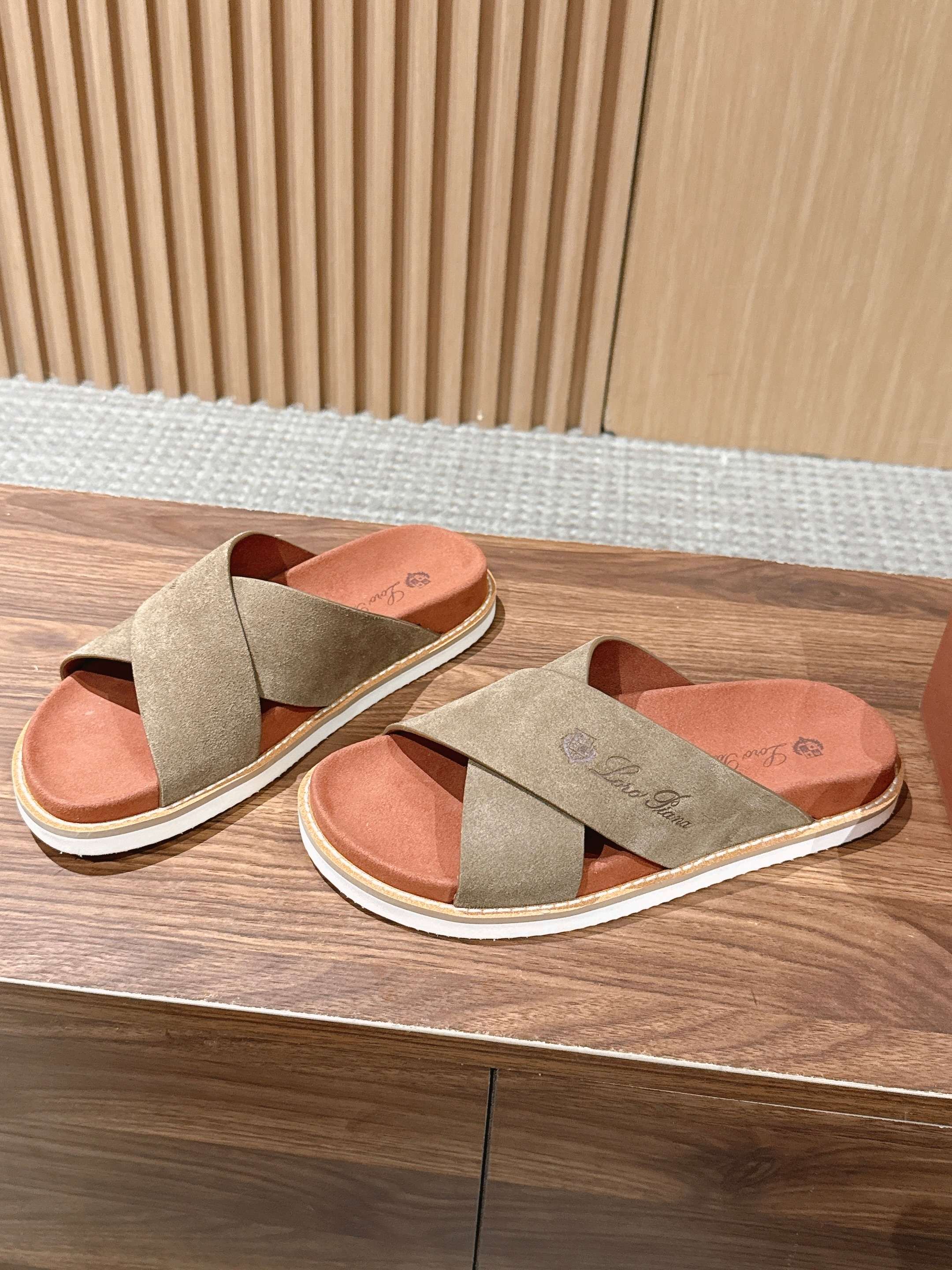 Loro Piana Slides