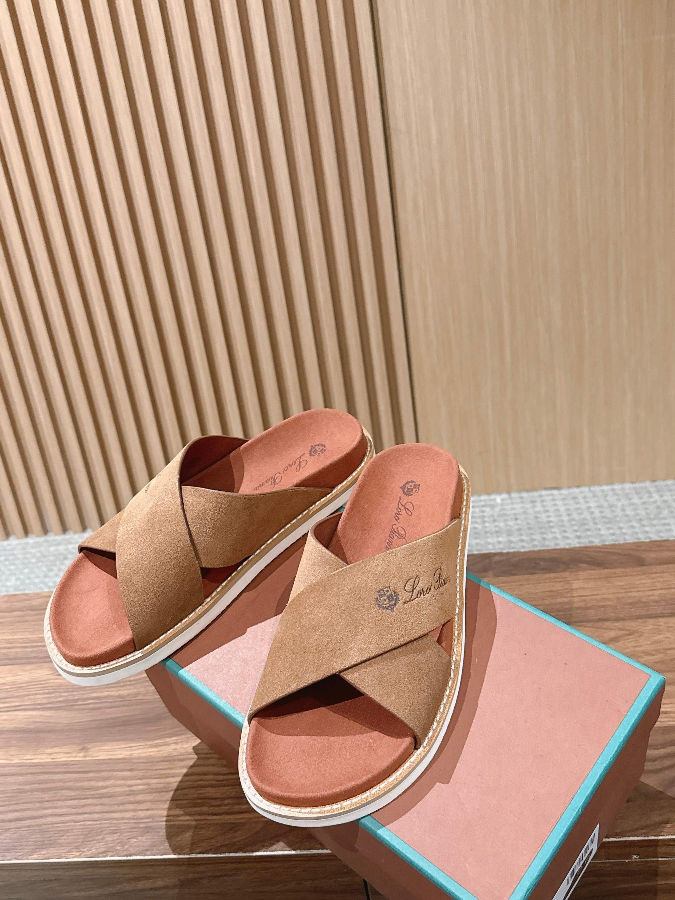Loro Piana Slides