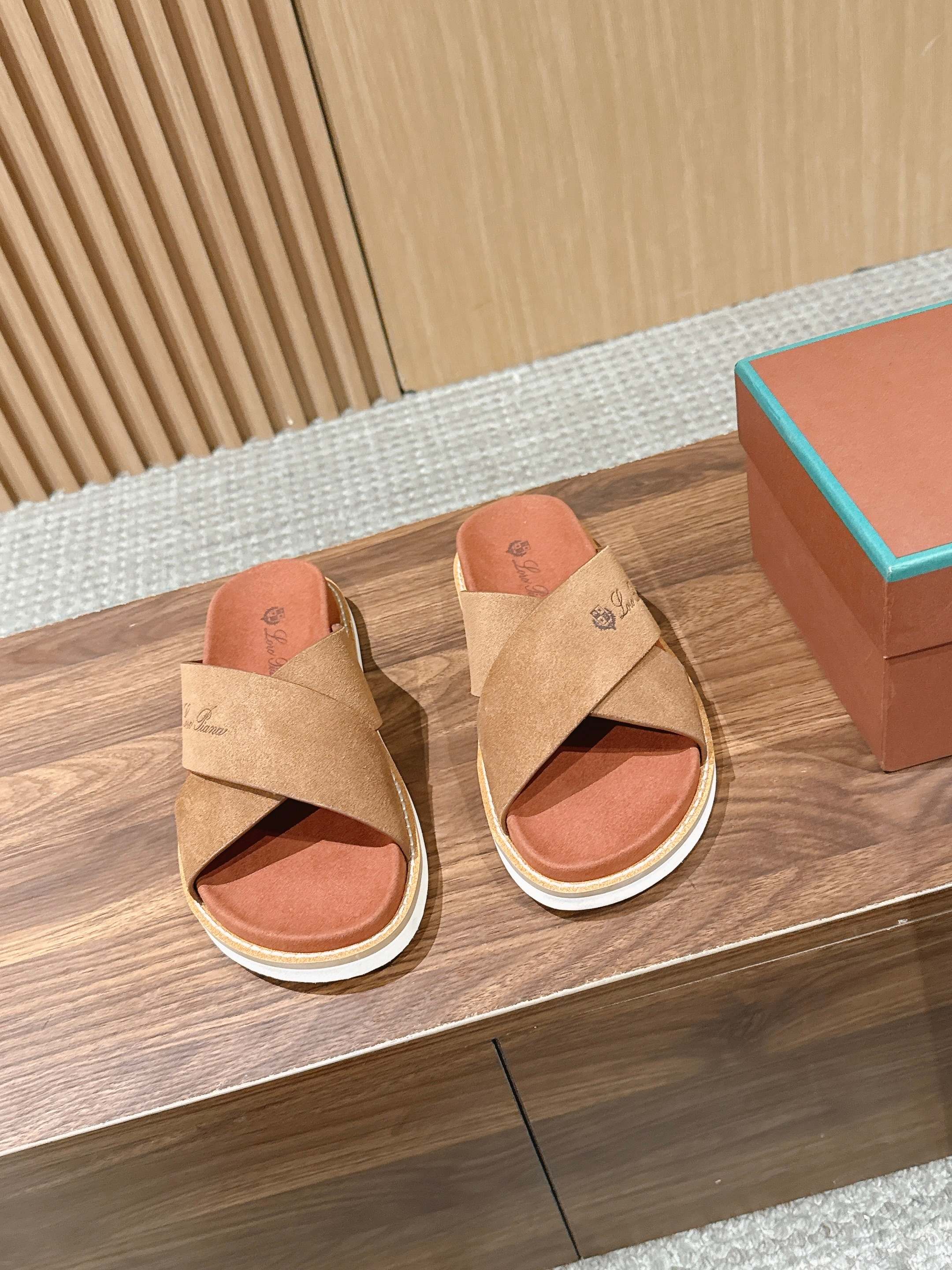 Loro Piana Slides