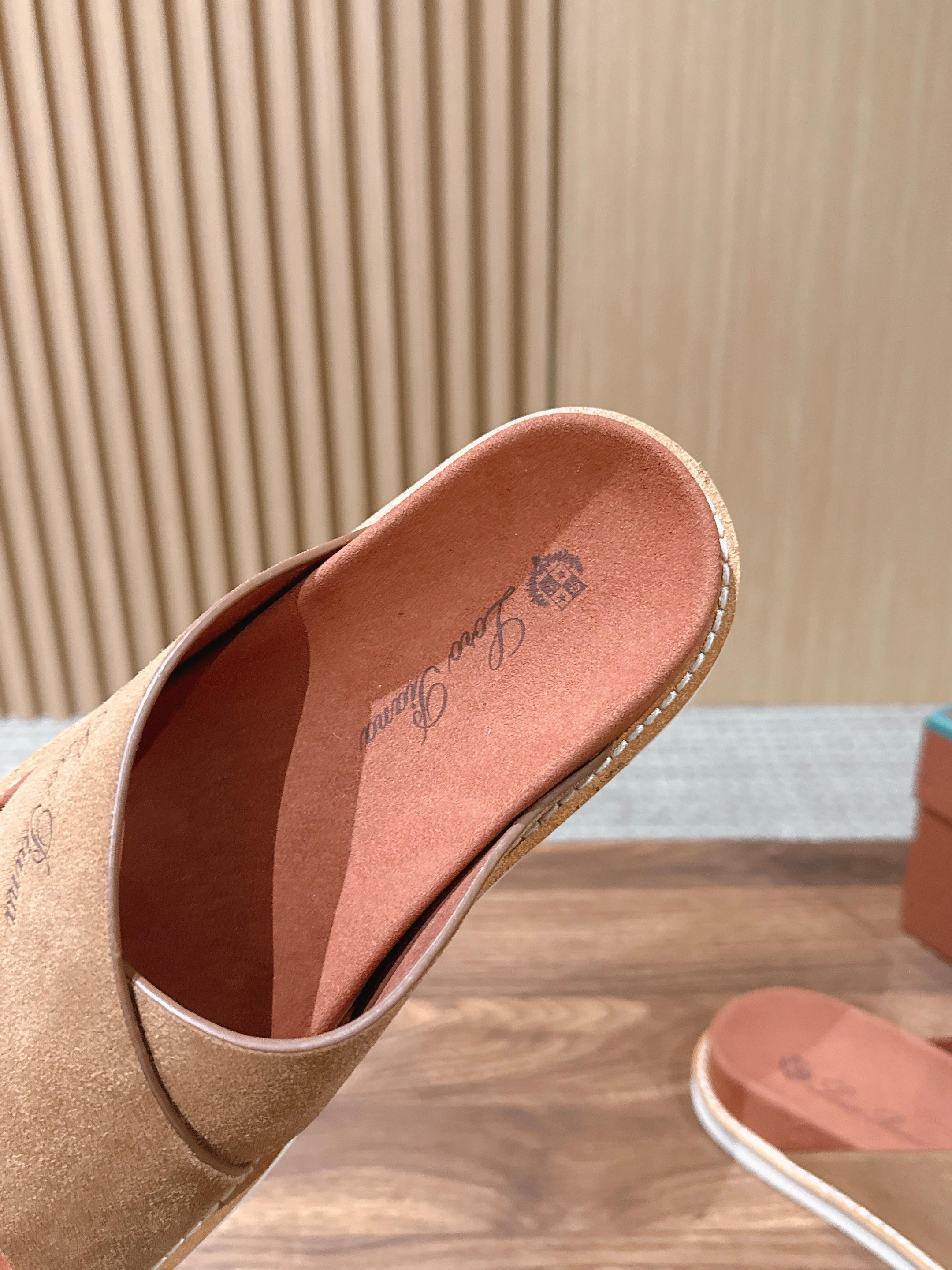Loro Piana Slides