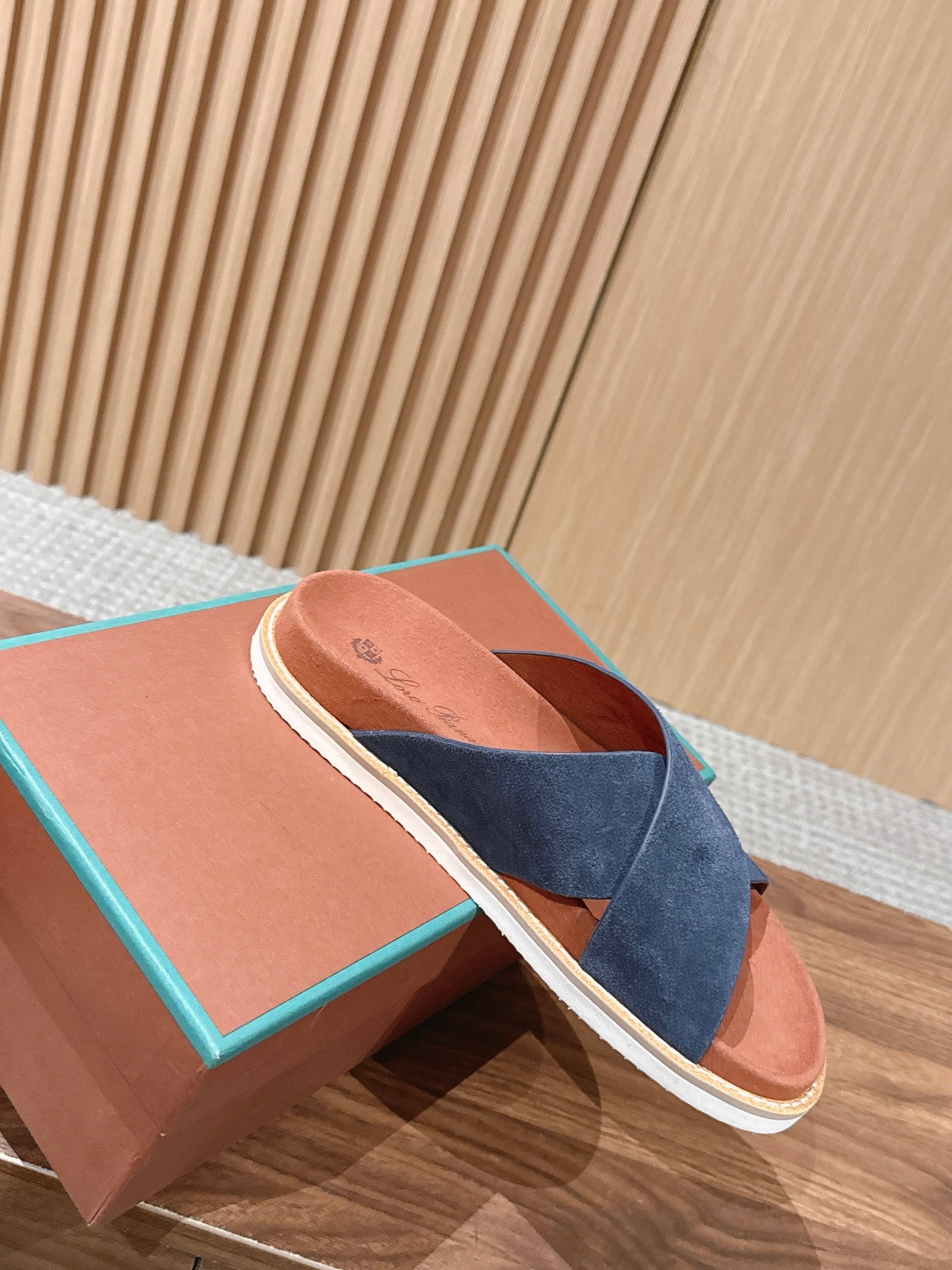 Loro Piana Slides