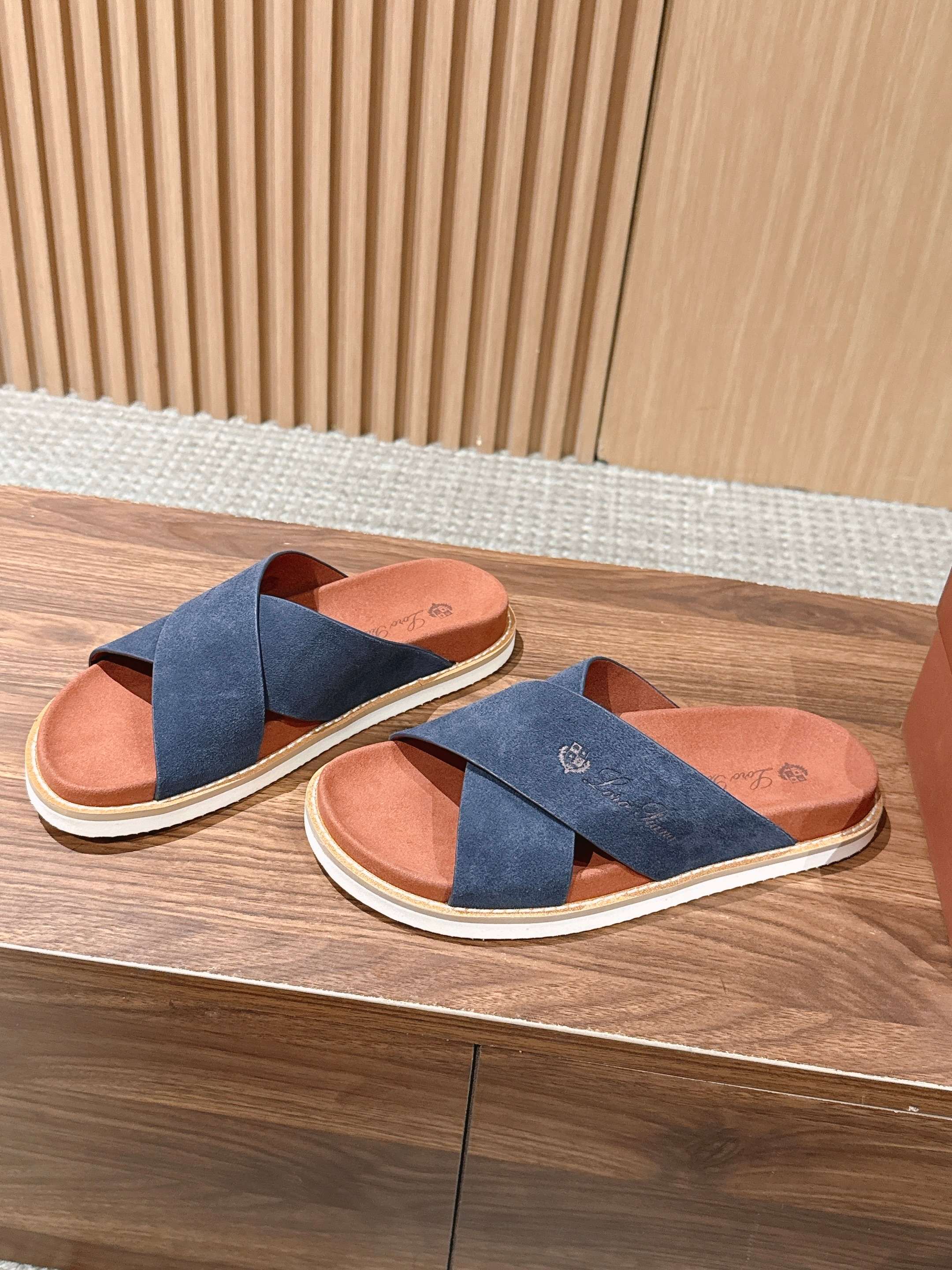 Loro Piana Slides