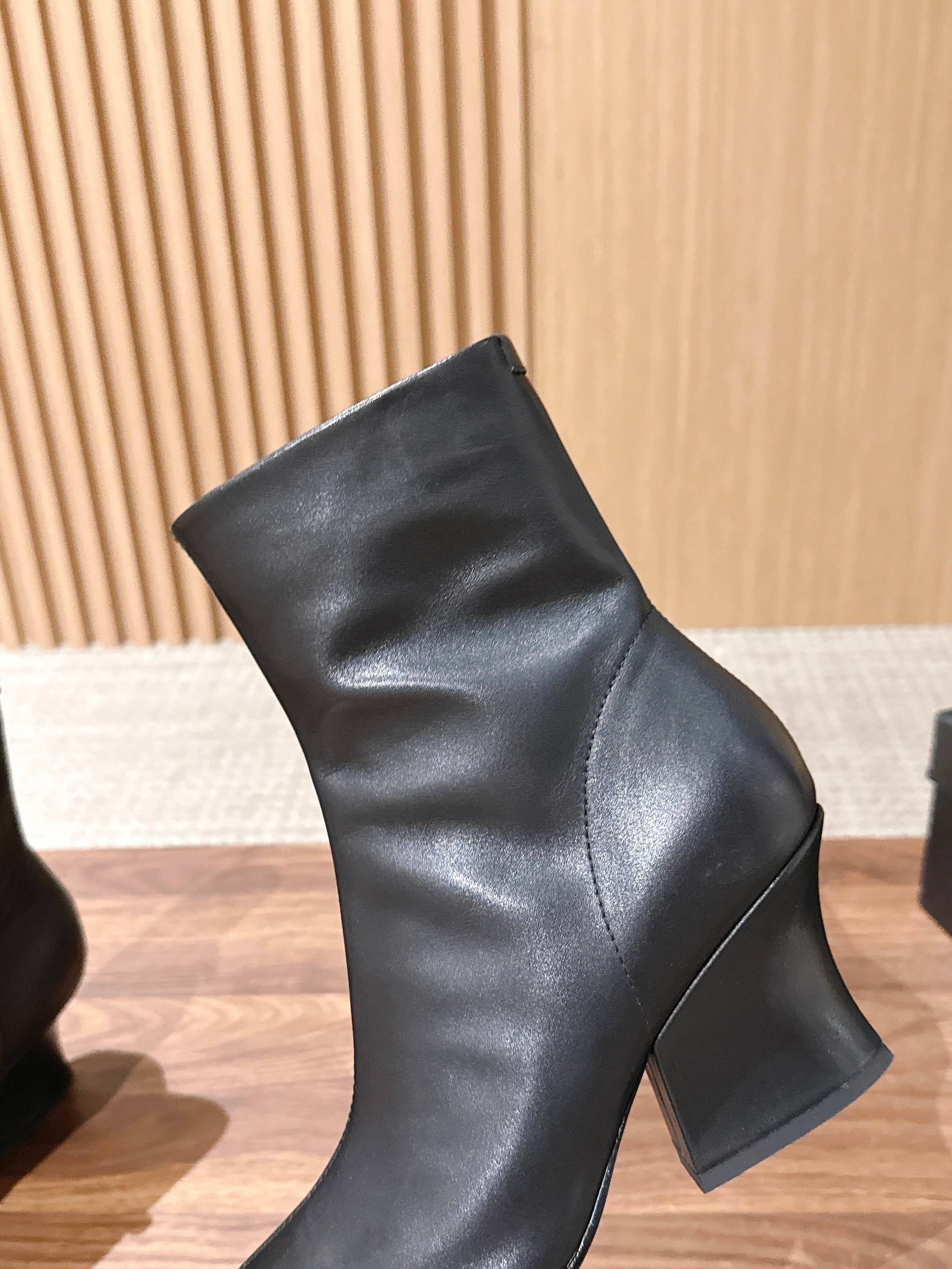 Jil Sander/吉尔桑达极26WF新品 绑带粗跟长靴 极简党秋冬的本命长靴 低调鞋款辨识度却很高 舒适与格调同时在 Jil Sander/吉尔桑达极26WF新品 绑带粗跟长靴 极简党秋冬的本命长靴 低调鞋款辨识度却很高 舒适与格调同时在
