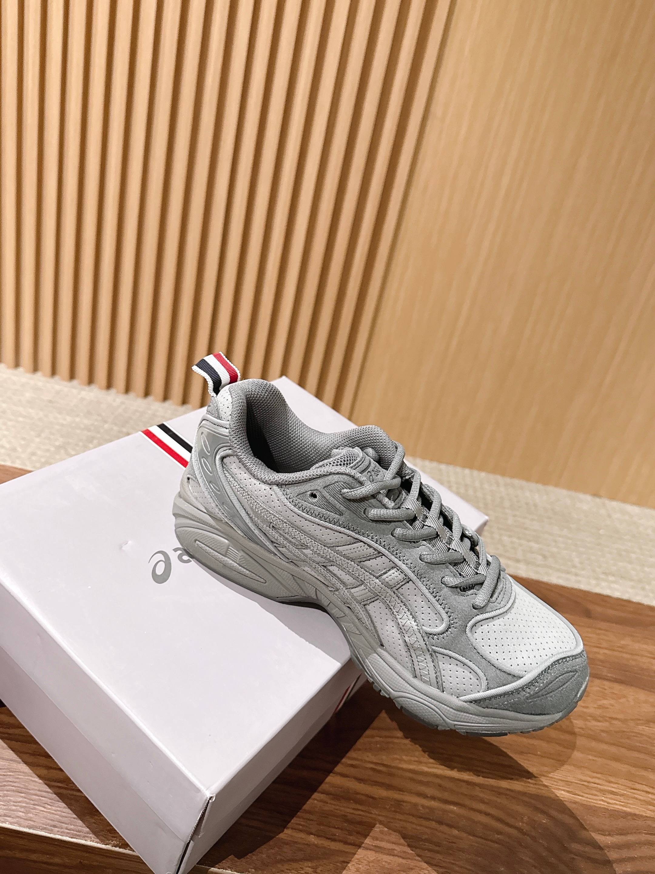 亚瑟士联名款来……      26款重磅推出！！纯原 纯原Thom Browne&Asics联名款运动鞋！ Thom B