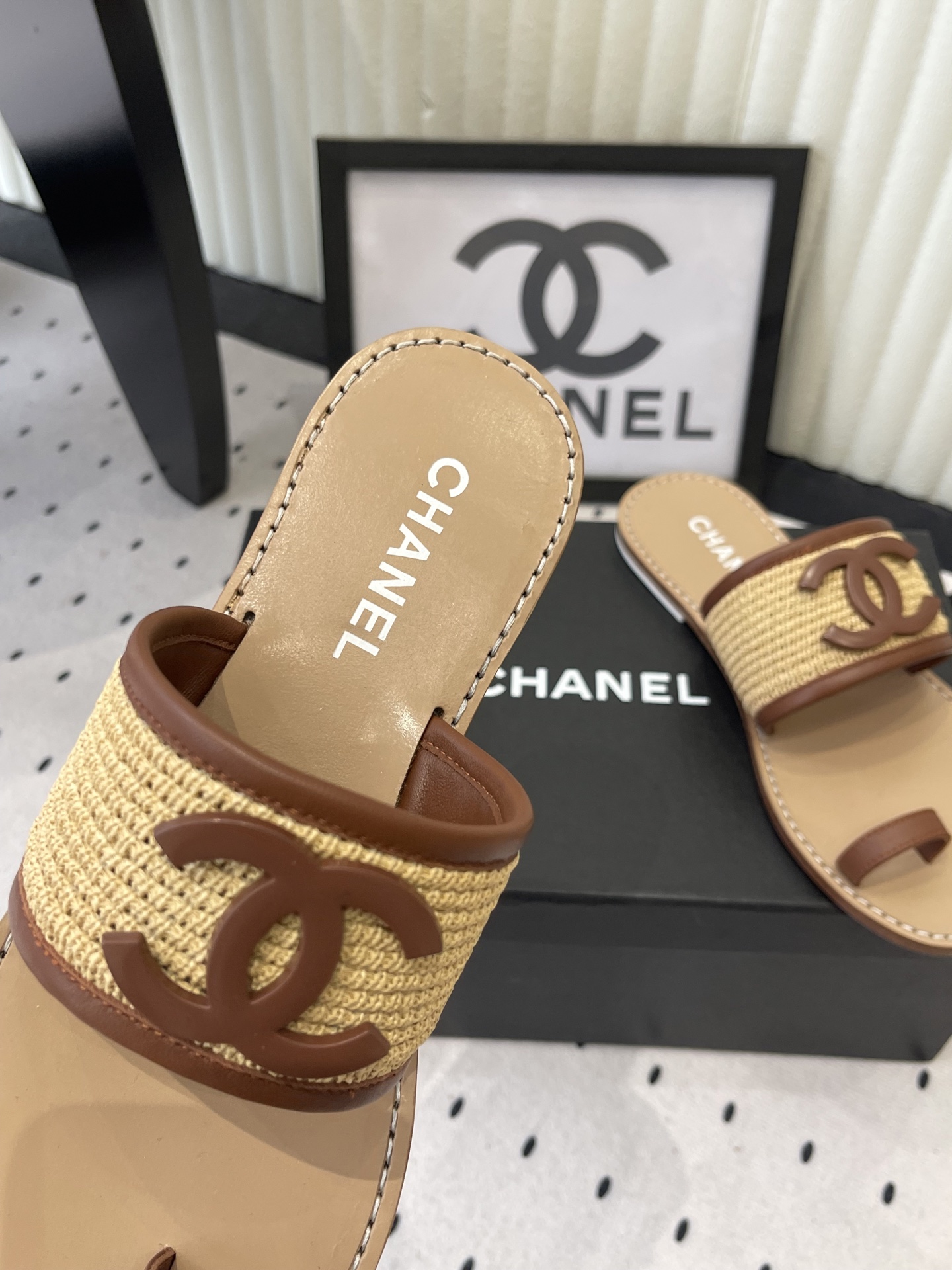 Chanel Chanel春夏最新款双C拖鞋