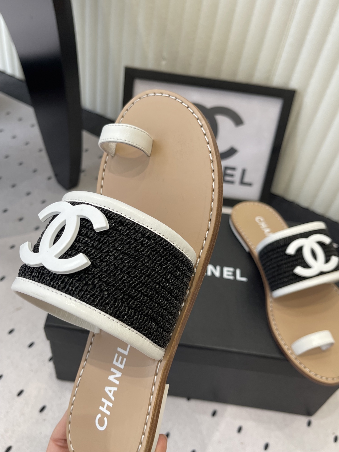 Chanel Chanel春夏最新款双C拖鞋