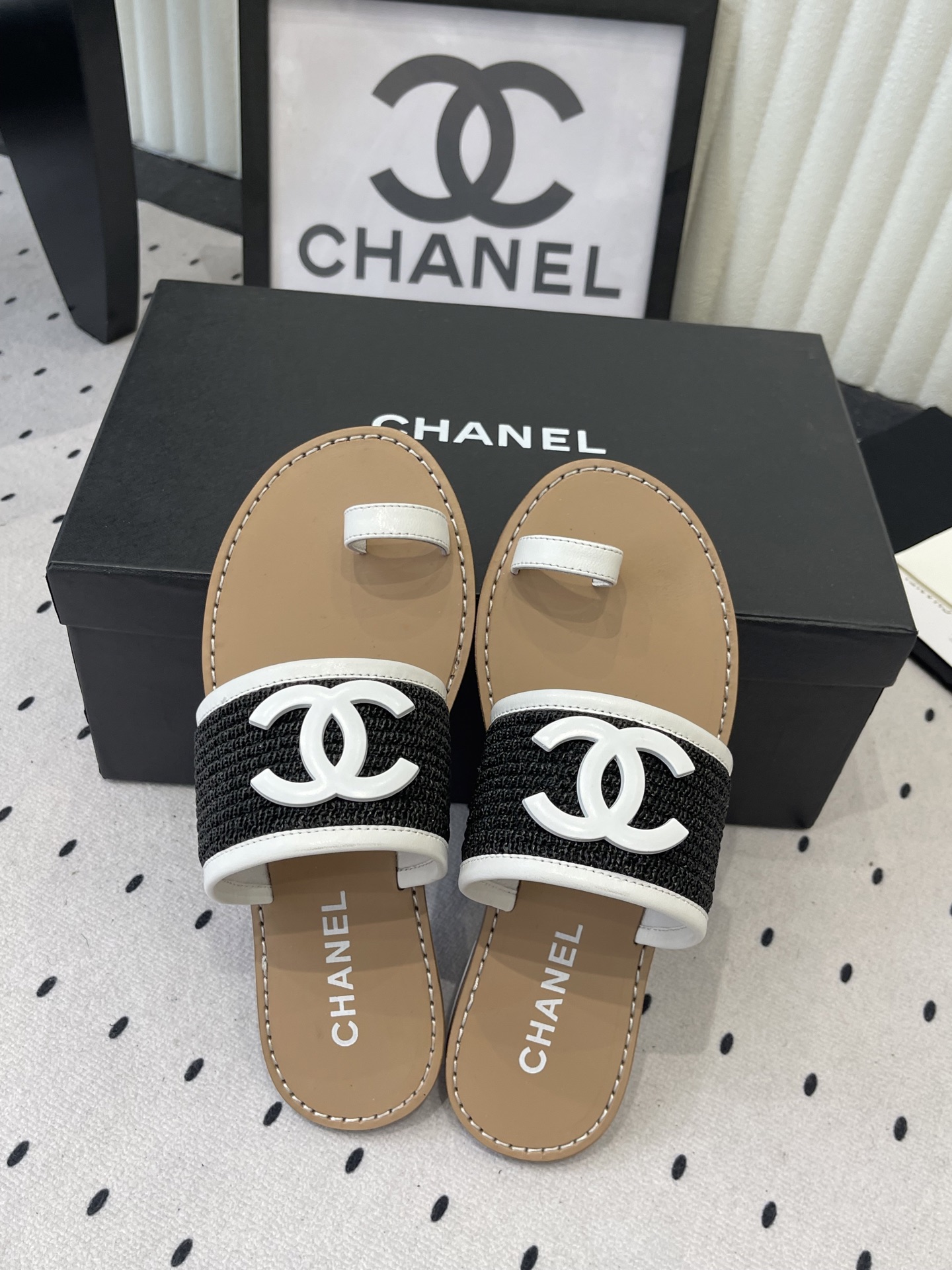 Chanel Chanel春夏最新款双C拖鞋