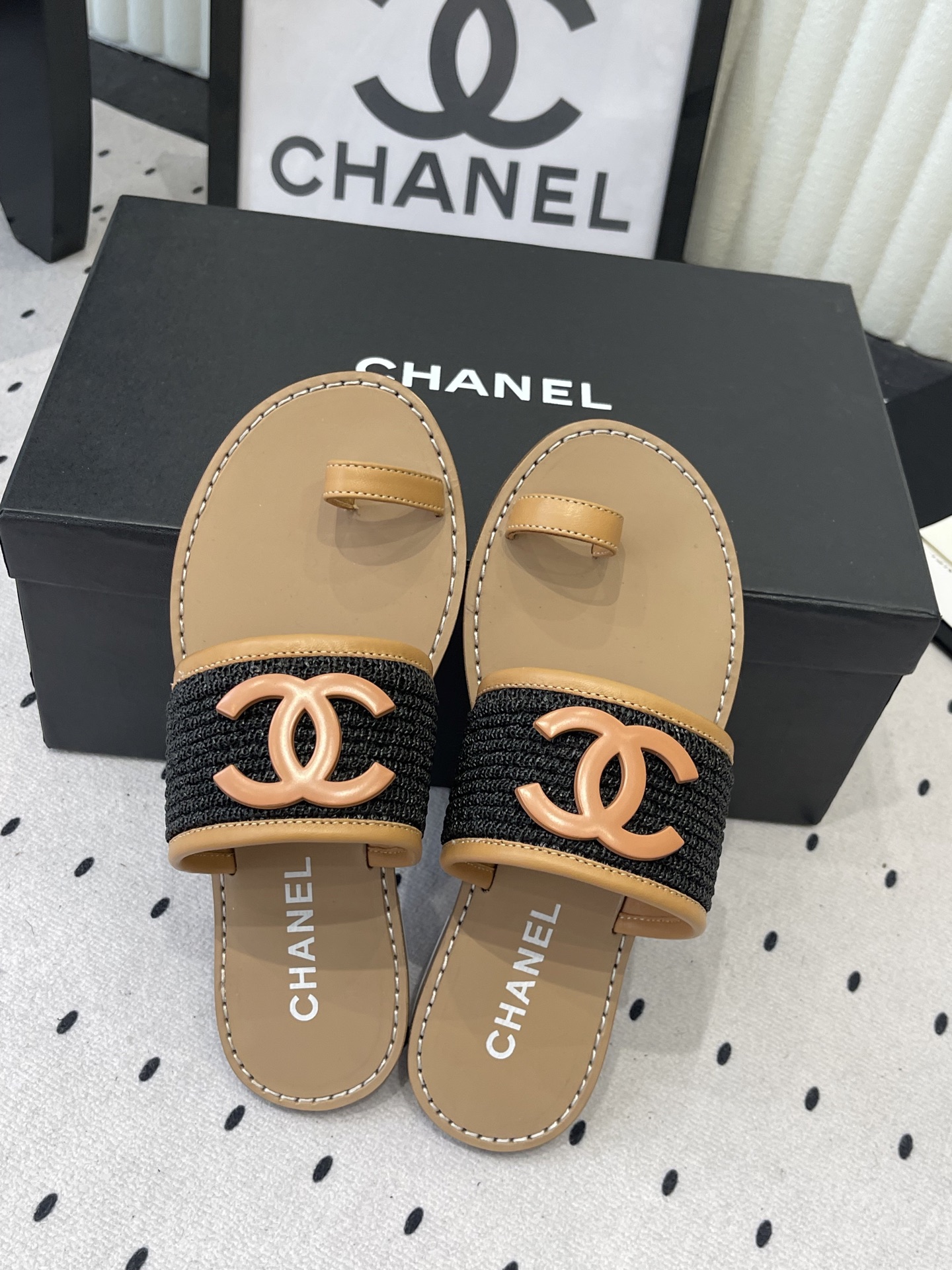 Chanel Chanel春夏最新款双C拖鞋