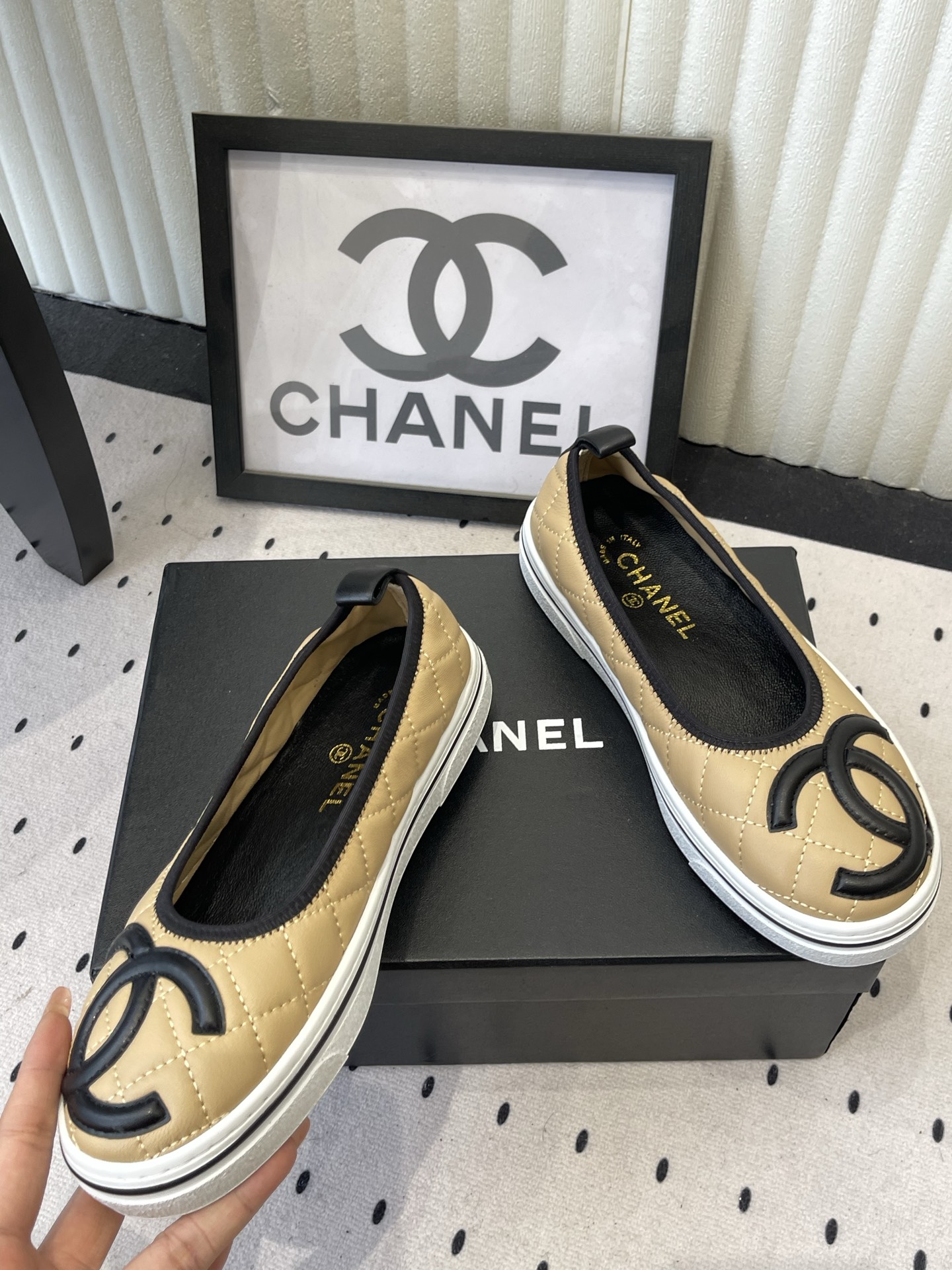 Chanel Chanel春夏新款C家小香单鞋，蝴蝶结休闲单鞋，蝴蝶结单鞋