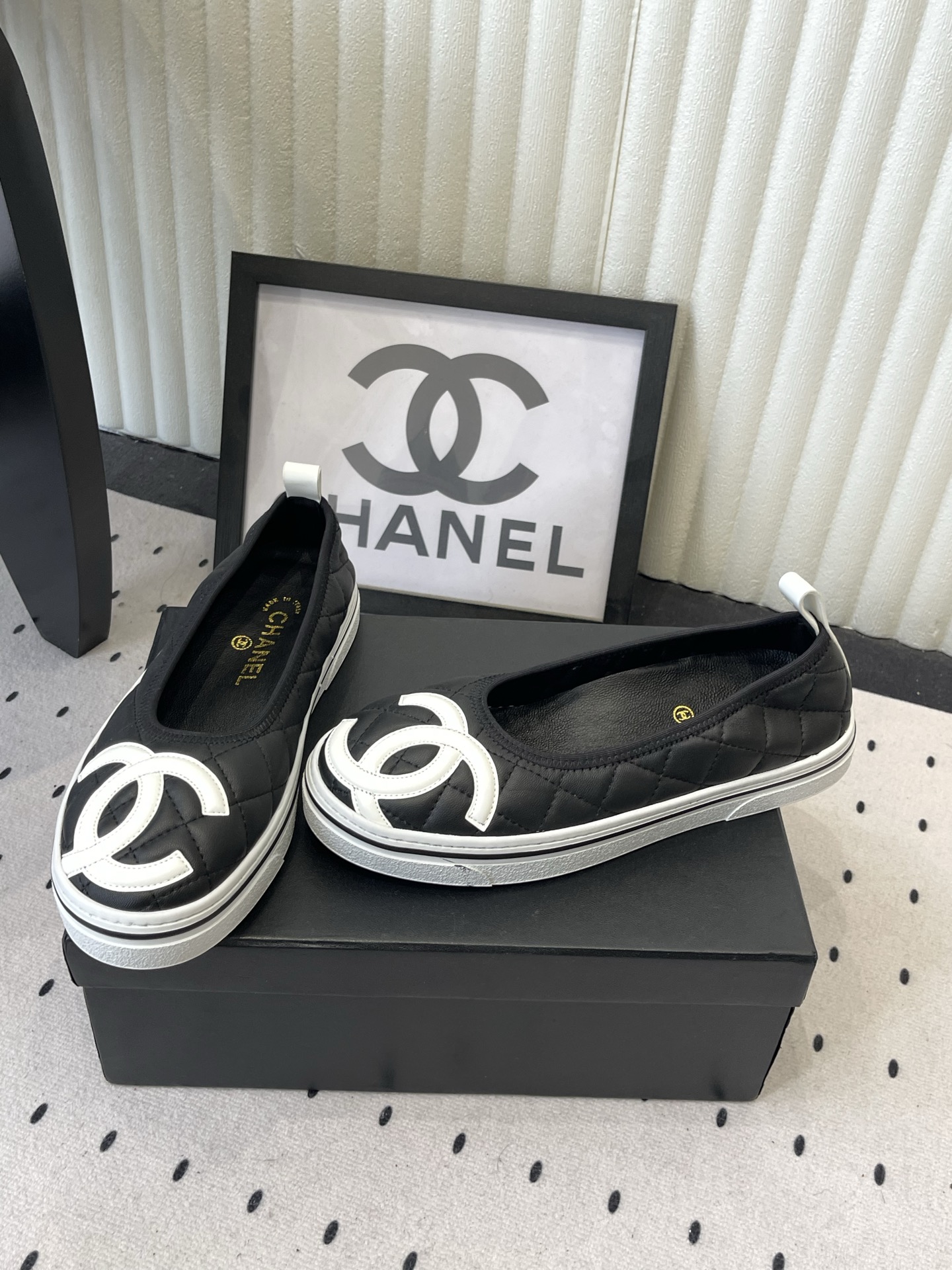 Chanel Chanel春夏新款C家小香单鞋，蝴蝶结休闲单鞋，蝴蝶结单鞋