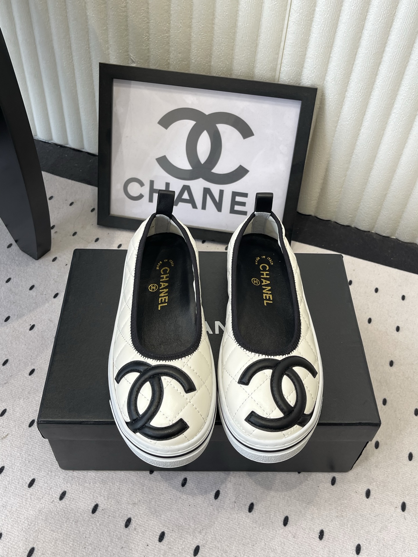 Chanel Chanel春夏新款C家小香单鞋，蝴蝶结休闲单鞋，蝴蝶结单鞋