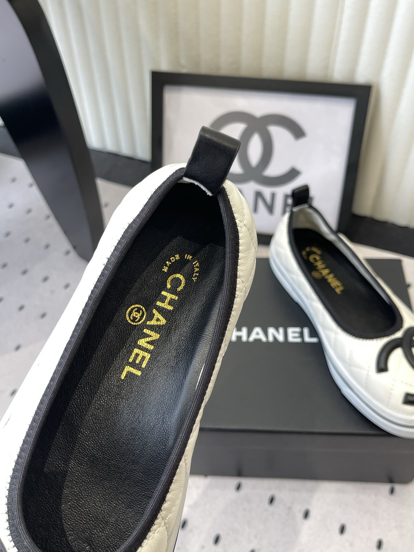 Chanel Chanel春夏新款C家小香单鞋，蝴蝶结休闲单鞋，蝴蝶结单鞋