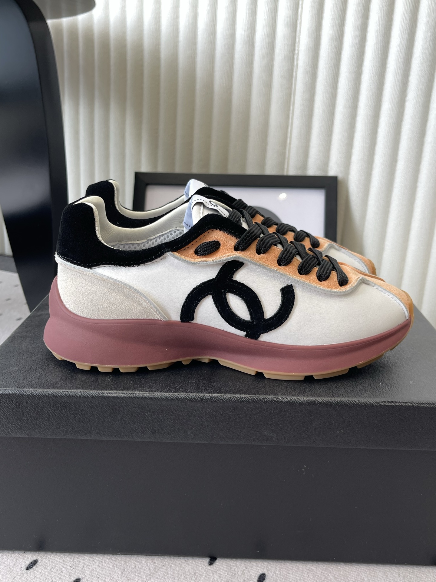 Кроссовки Chanel