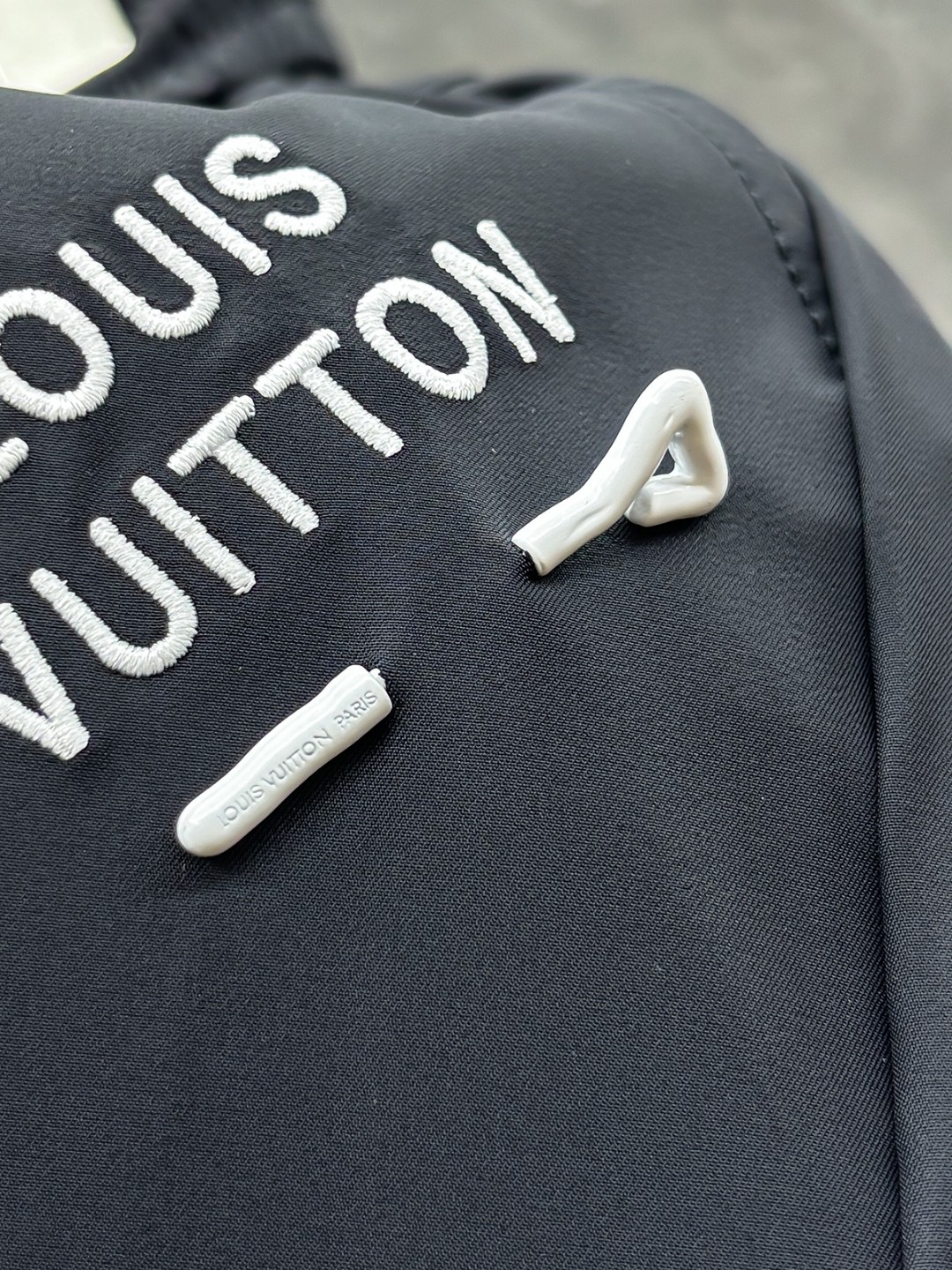 🌟驴家# 2026 天丝锦纶四面弹春夏休闲裤子美学的焕新诠释,演绎浓郁的格调型时尚风范,细节感和设计感强