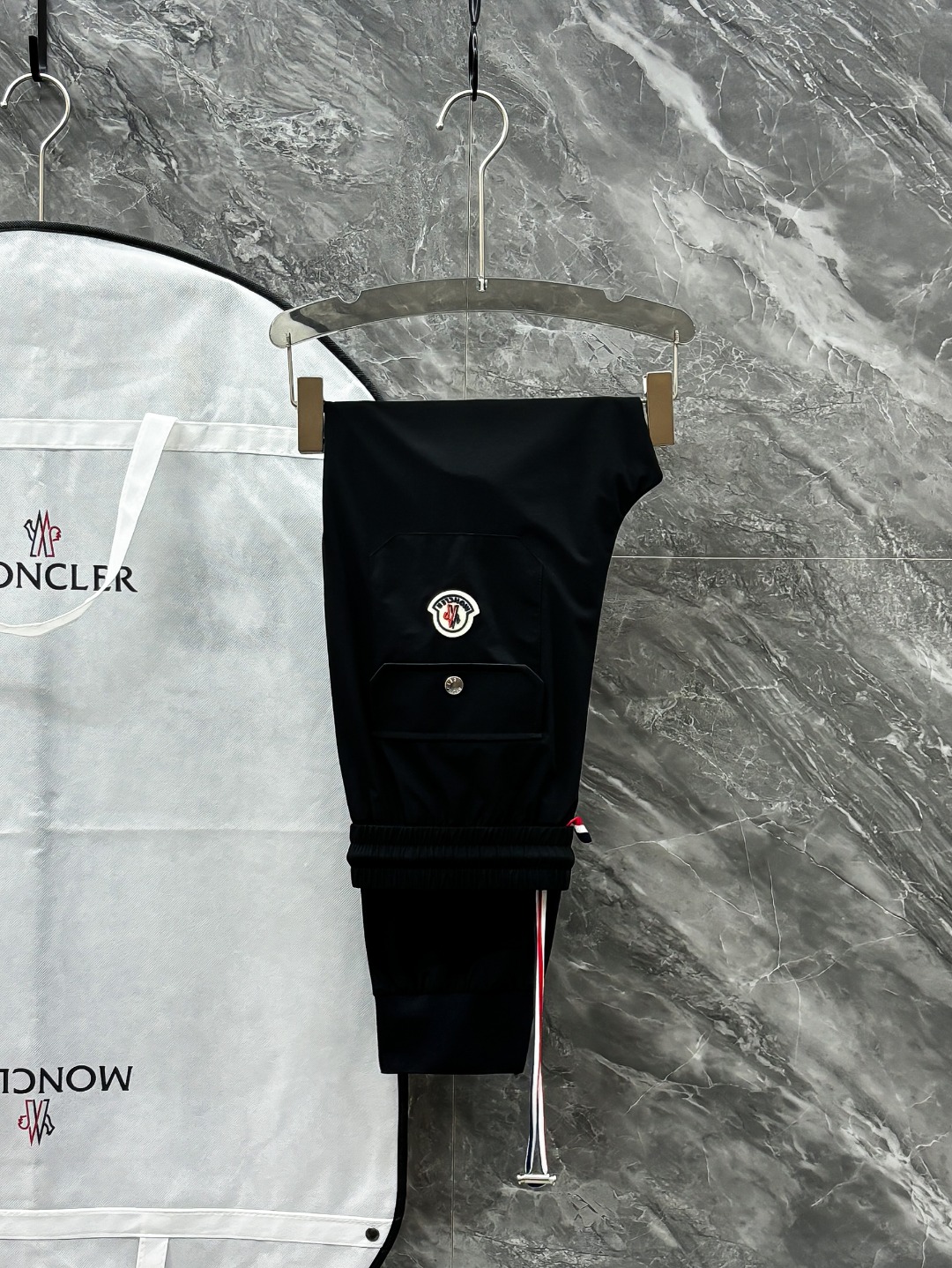 🌟MON# 2026 天丝锦纶四面弹春夏休闲裤子美学的焕新诠释,演绎浓郁的格调型时尚风范,细节感和设计感