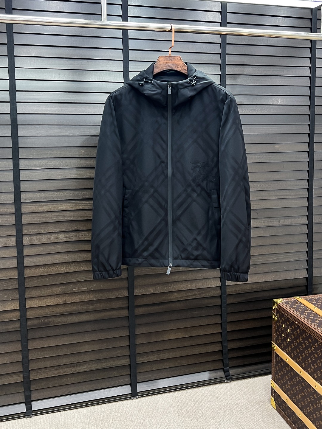 Chaqueta Burberry con Capucha y Diseño Acolchado para Hombre