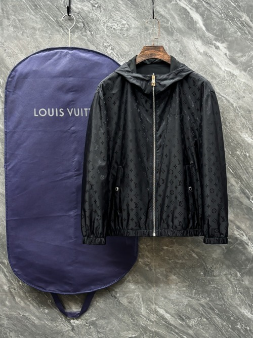 Louis Vuitton Double-Sided Jacquard Logo Jacket - Stylish and Versatile