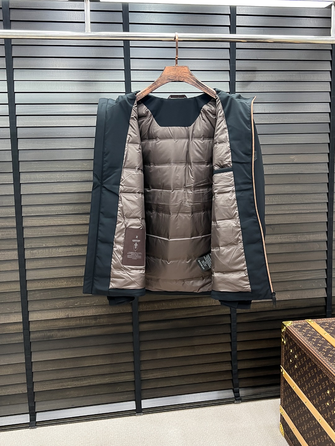 Zegna Men's Lightweight Hooded Down Jacket - Italian Style & Comfort 8 o 1j2unjjsu1ubk1s1m1mgi6ngvvf6