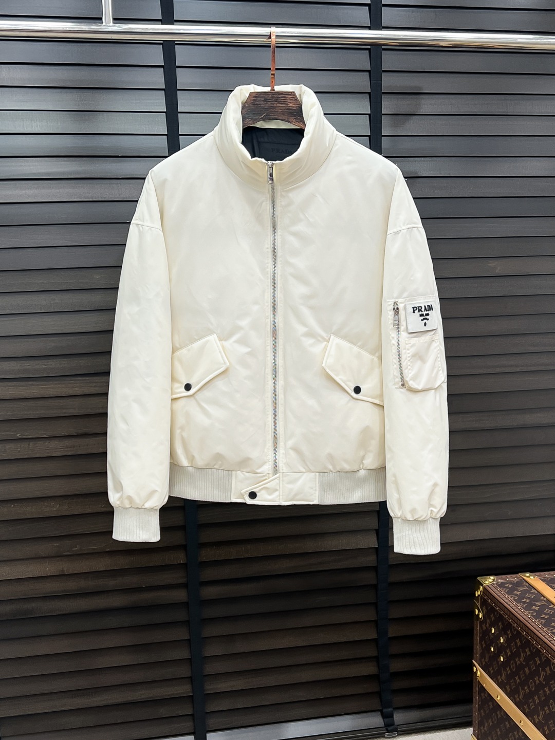Prada Men's White Down Lightweight Jacket Fashion Stand Collar Coat 2 o 1j315v3koa761n9r10h219431cim3