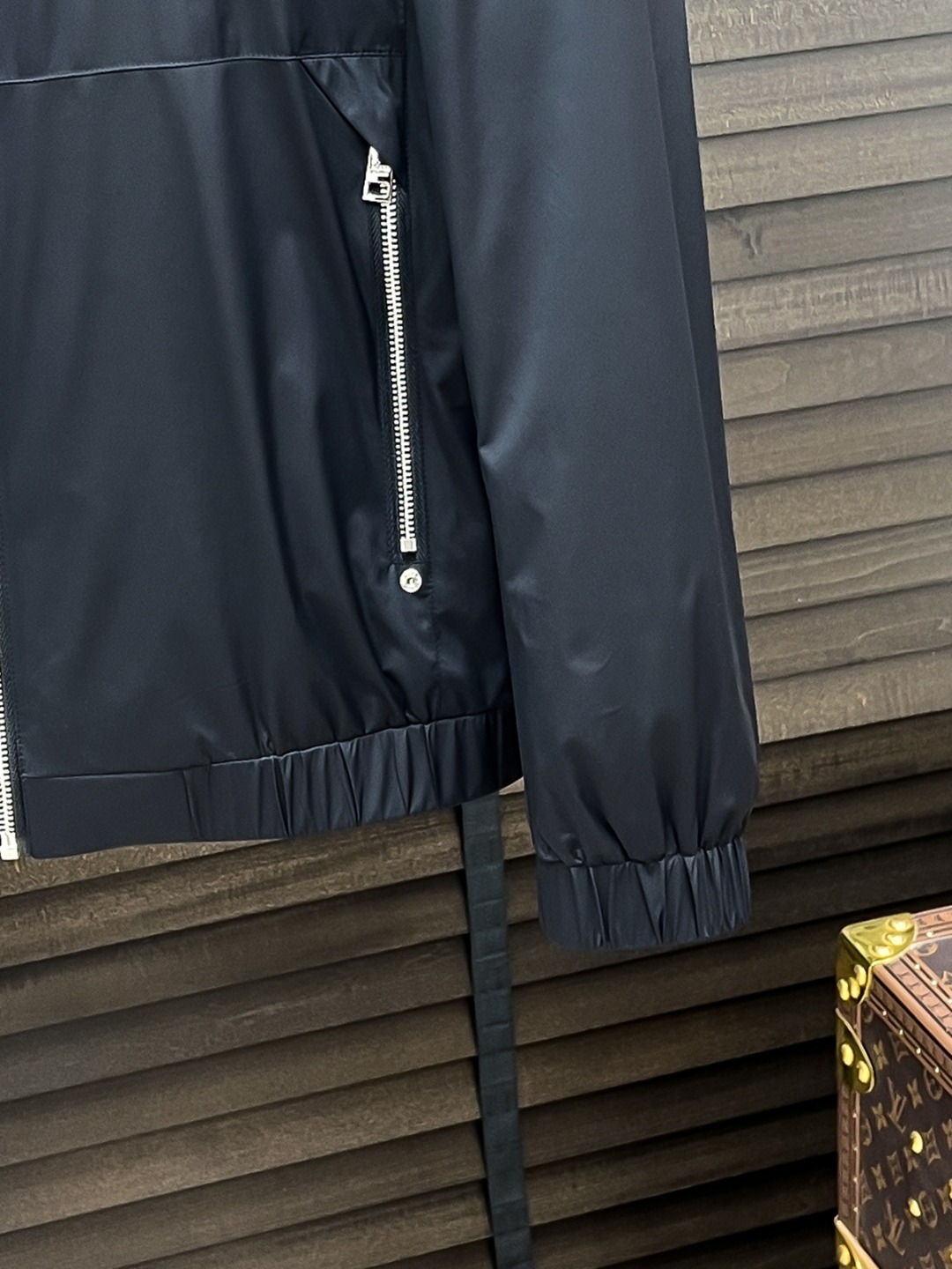 Prada Men's Fall/Winter Jacket - Premium Quality, Comfortable Fit 6 o 1j317npnl1vjd1fk51nm41t3pn983