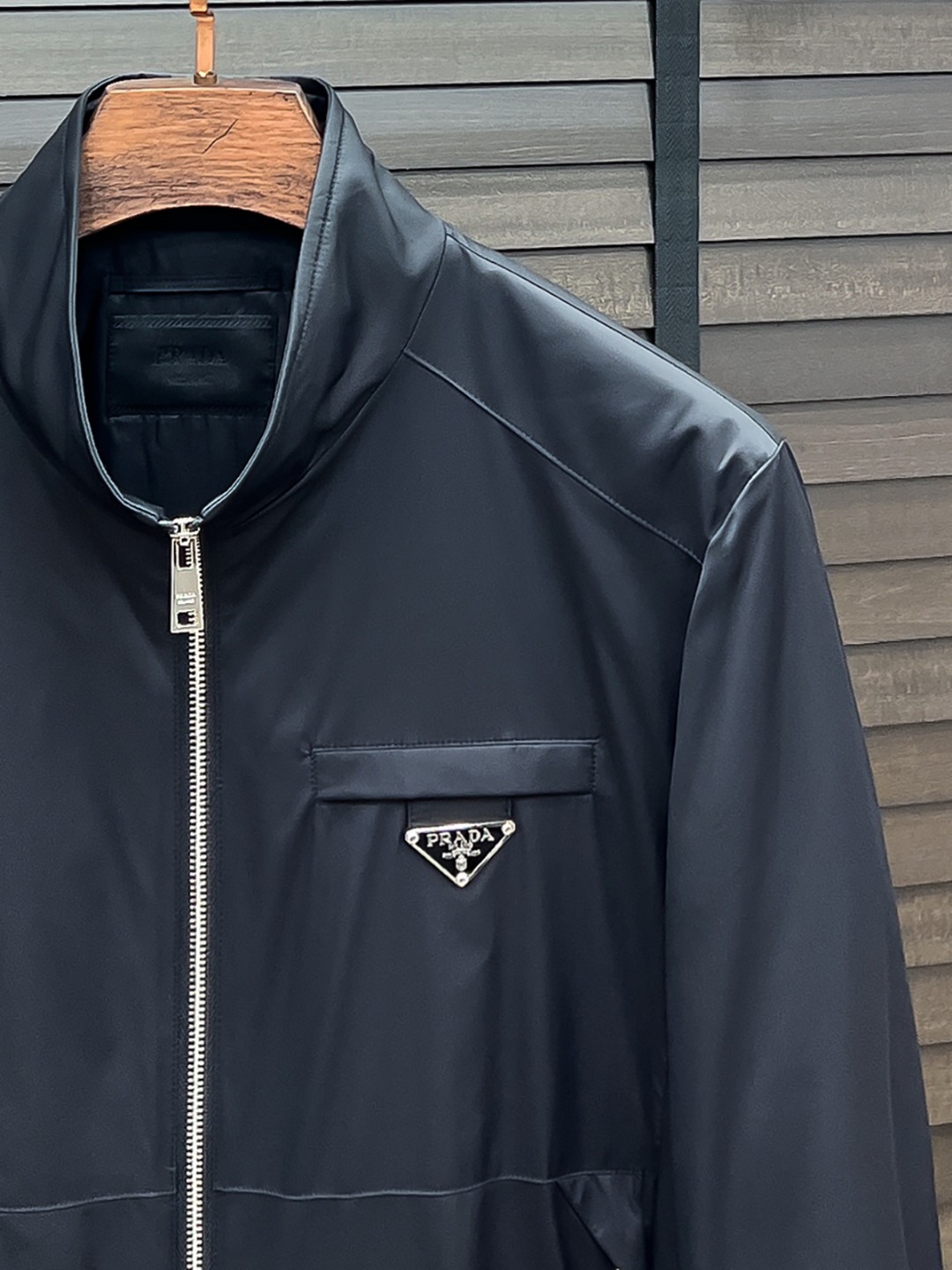 Prada Men's Fall/Winter Jacket - Premium Quality, Comfortable Fit 4 o 1j317npnlfp91foo1b5bf2k13au2