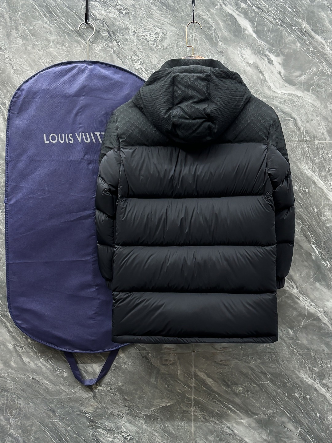 羽C-72 Louis Vuitton-驴家 25秋冬男士时尚连帽长款羽绒服 轻奢时尚休闲风格,轻盈保暖