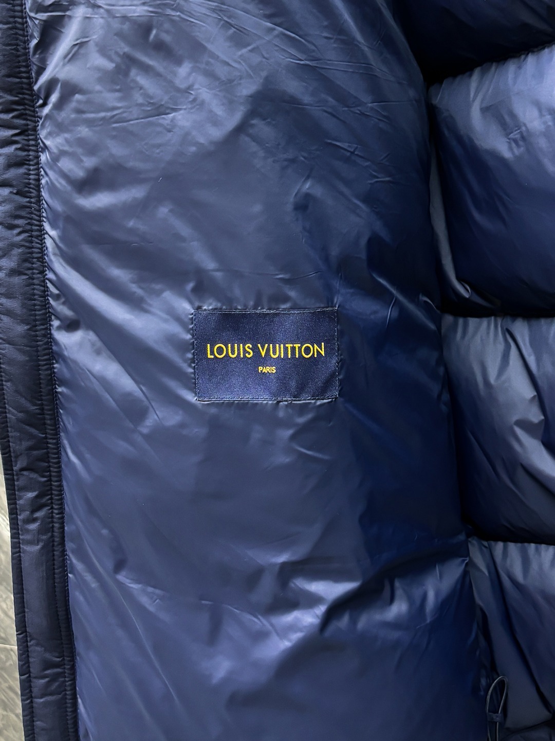 羽C-72 Louis Vuitton-驴家 25秋冬男士时尚连帽长款羽绒服 轻奢时尚休闲风格,轻盈保暖
