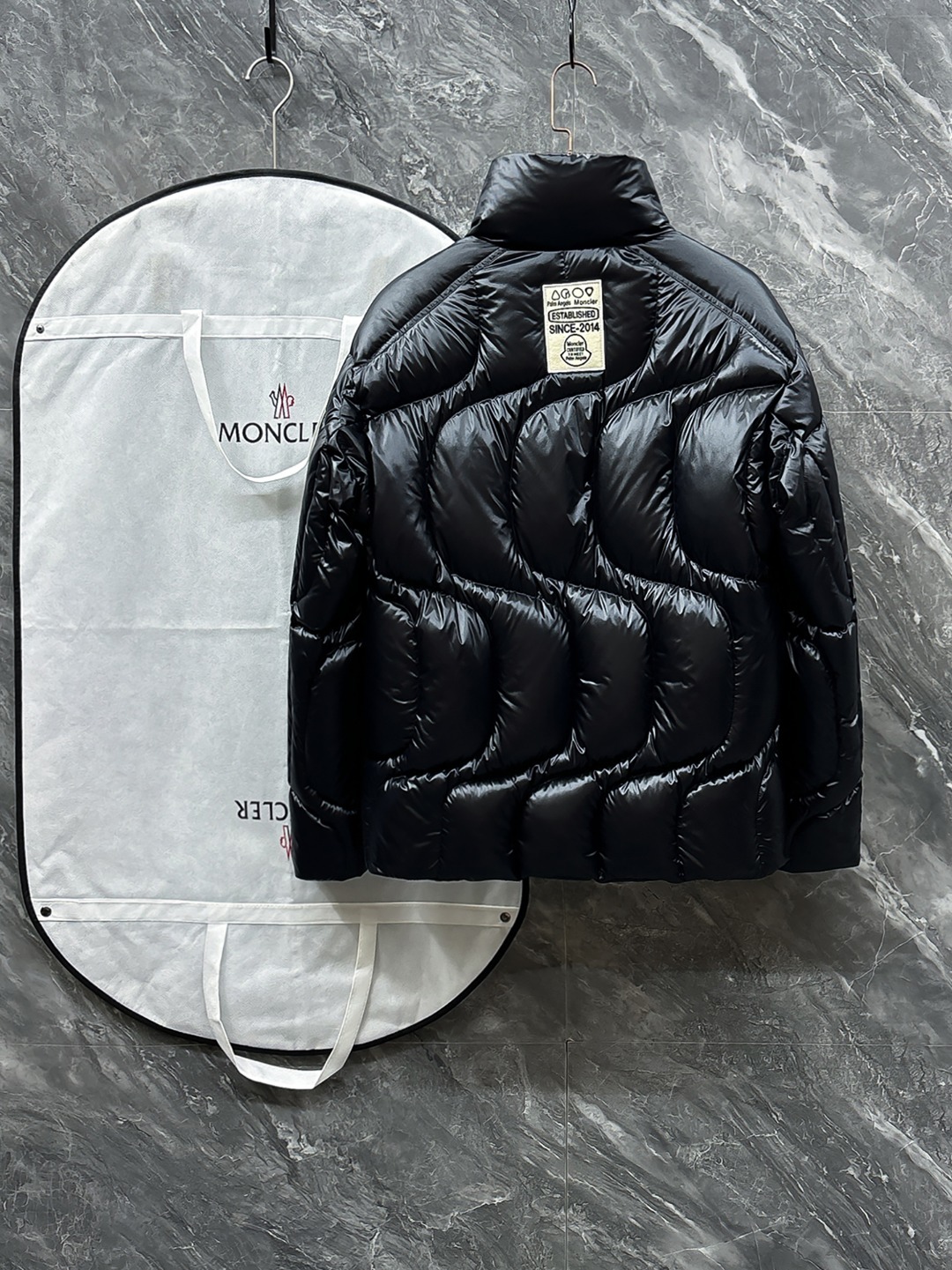 羽C-63 Moncler-蒙口 25秋冬男士时尚羽绒服 轻奢时尚休闲风格,轻盈保暖柔软!低调系列时尚百