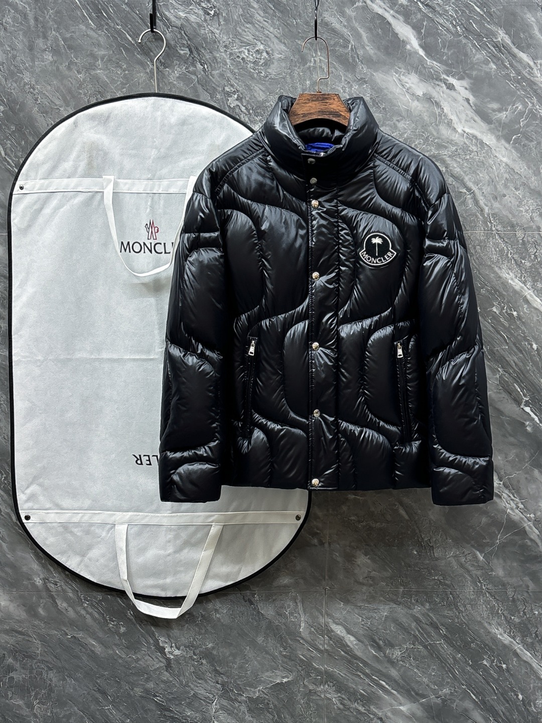 羽C-63 Moncler-蒙口 25秋冬男士时尚羽绒服 轻奢时尚休闲风格,轻盈保暖柔软!低调系列时尚百