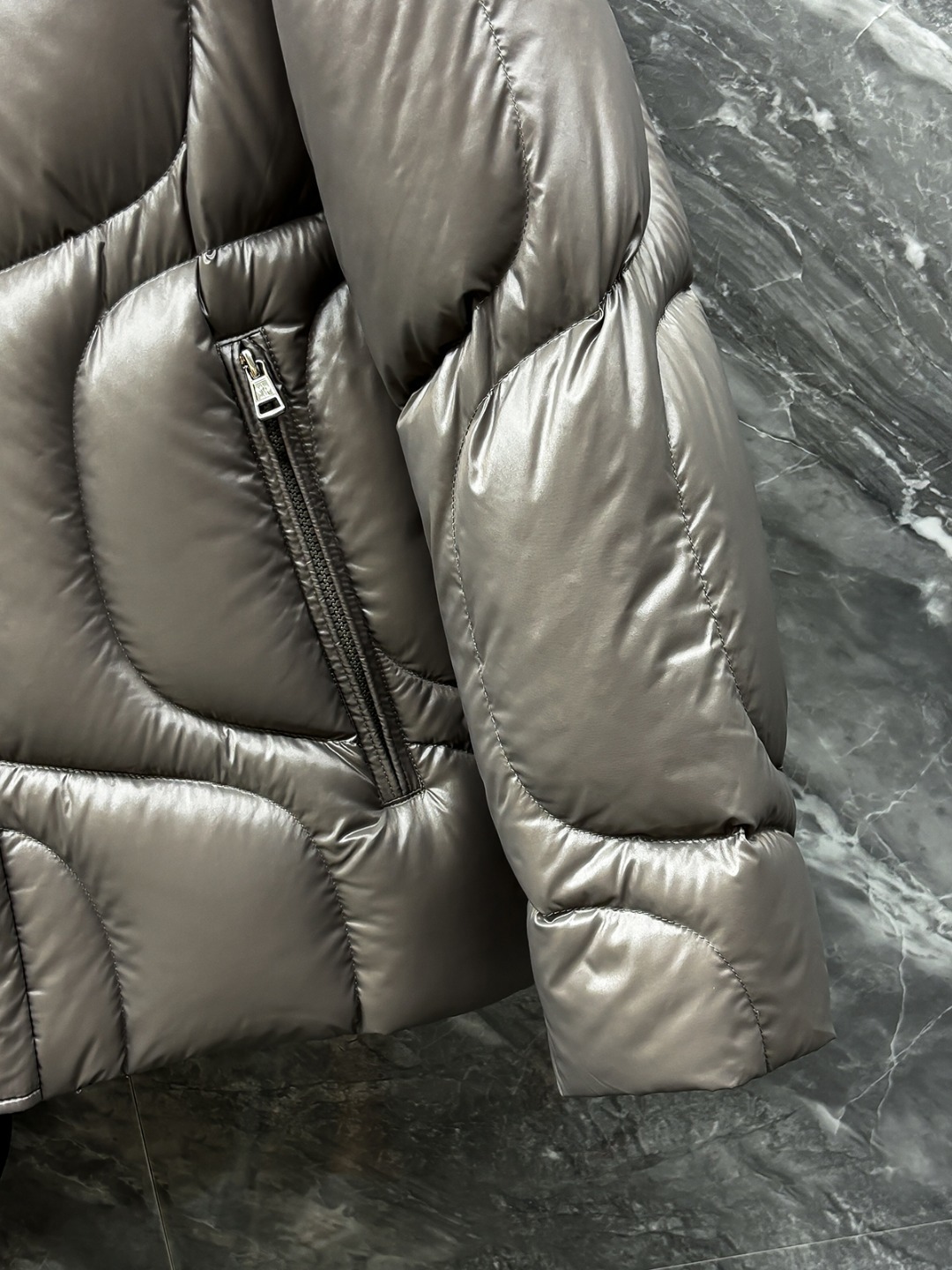 羽C-63 Moncler-蒙口 25秋冬男士时尚羽绒服 轻奢时尚休闲风格,轻盈保暖柔软!低调系列时尚百