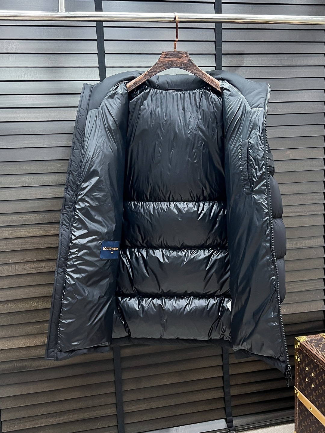 羽C-72 Louis Vuitton-驴家 25秋冬男士时尚连帽长款羽绒服 轻奢时尚休闲风格,轻盈保暖