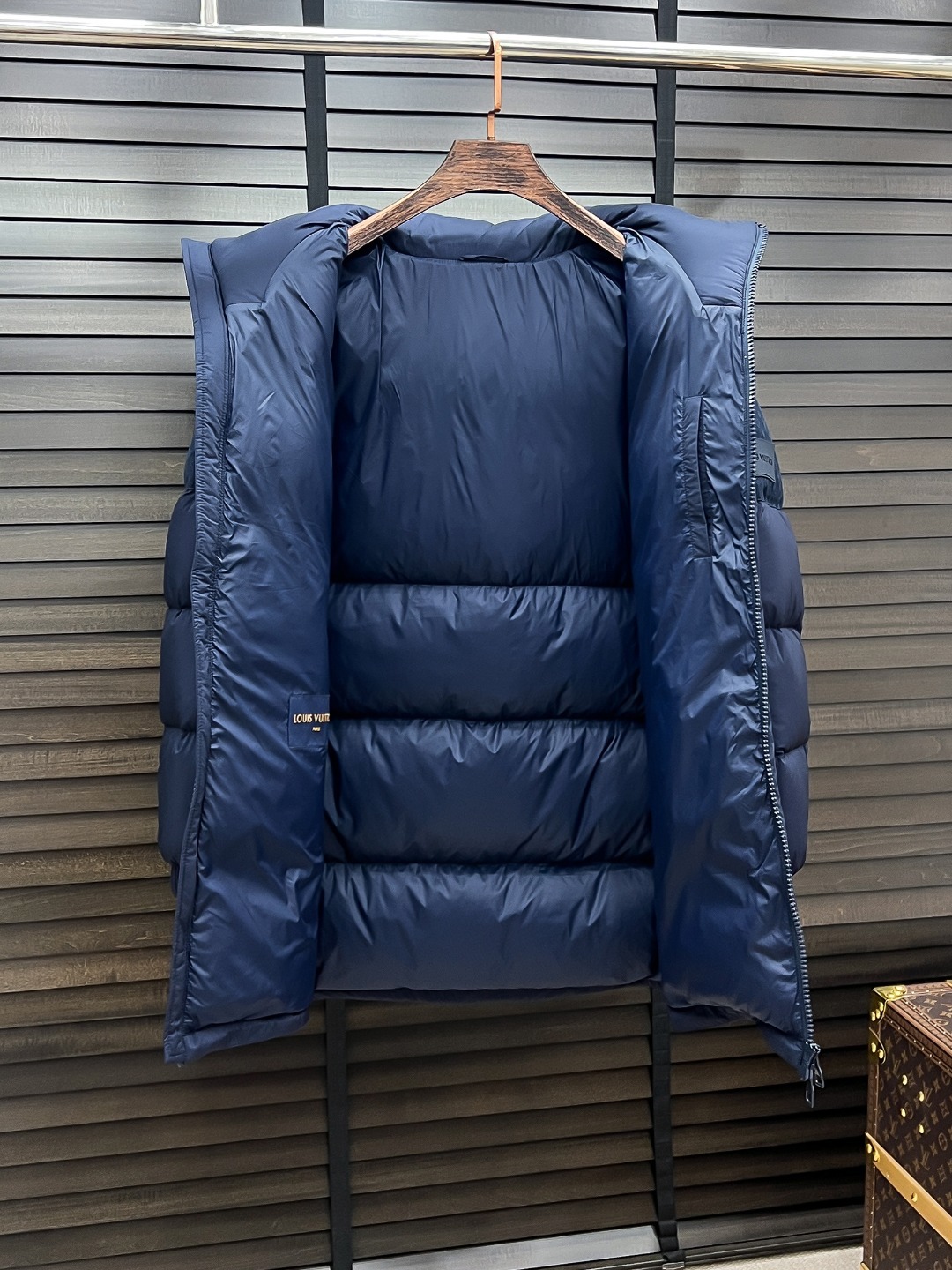 羽C-72 Louis Vuitton-驴家 25秋冬男士时尚连帽长款羽绒服 轻奢时尚休闲风格,轻盈保暖