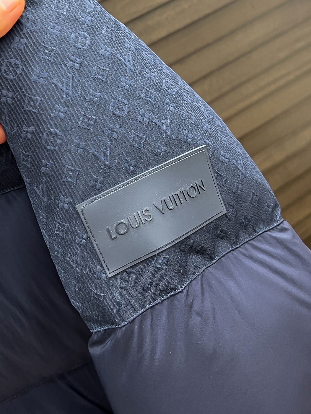 羽C-72 Louis Vuitton-驴家 25秋冬男士时尚连帽长款羽绒服 轻奢时尚休闲风格,轻盈保暖
