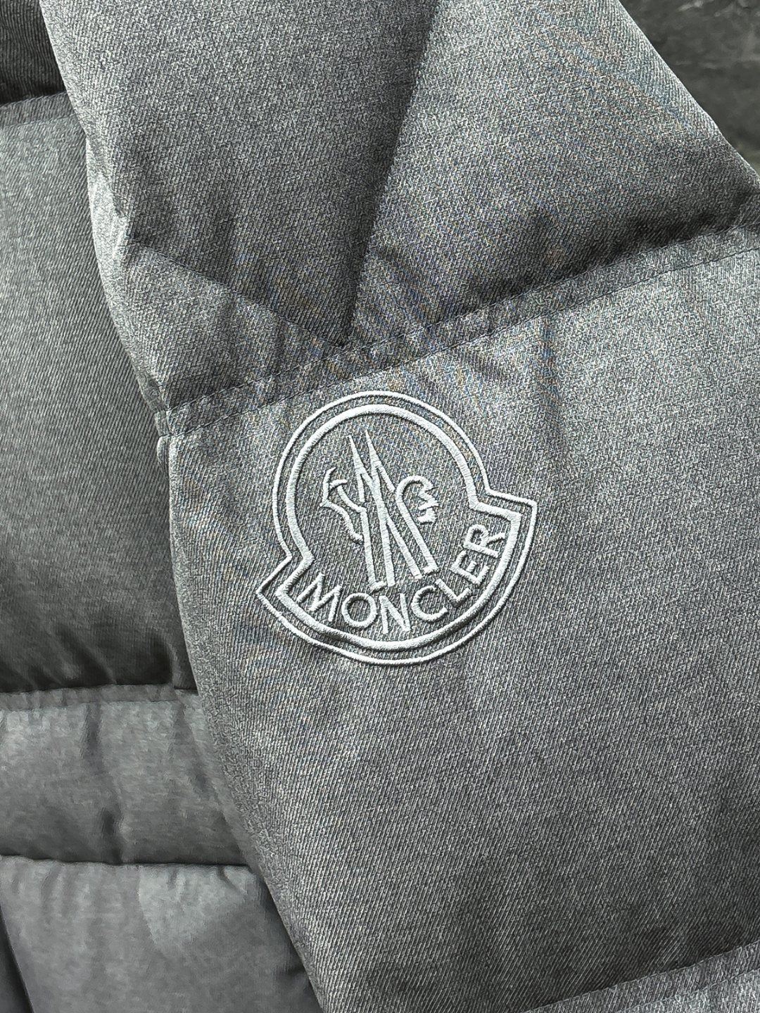 羽C-61 Moncler-蒙口 25秋冬男士时尚羽绒服 轻奢时尚休闲风格,轻盈保暖柔软!低调系列时尚百