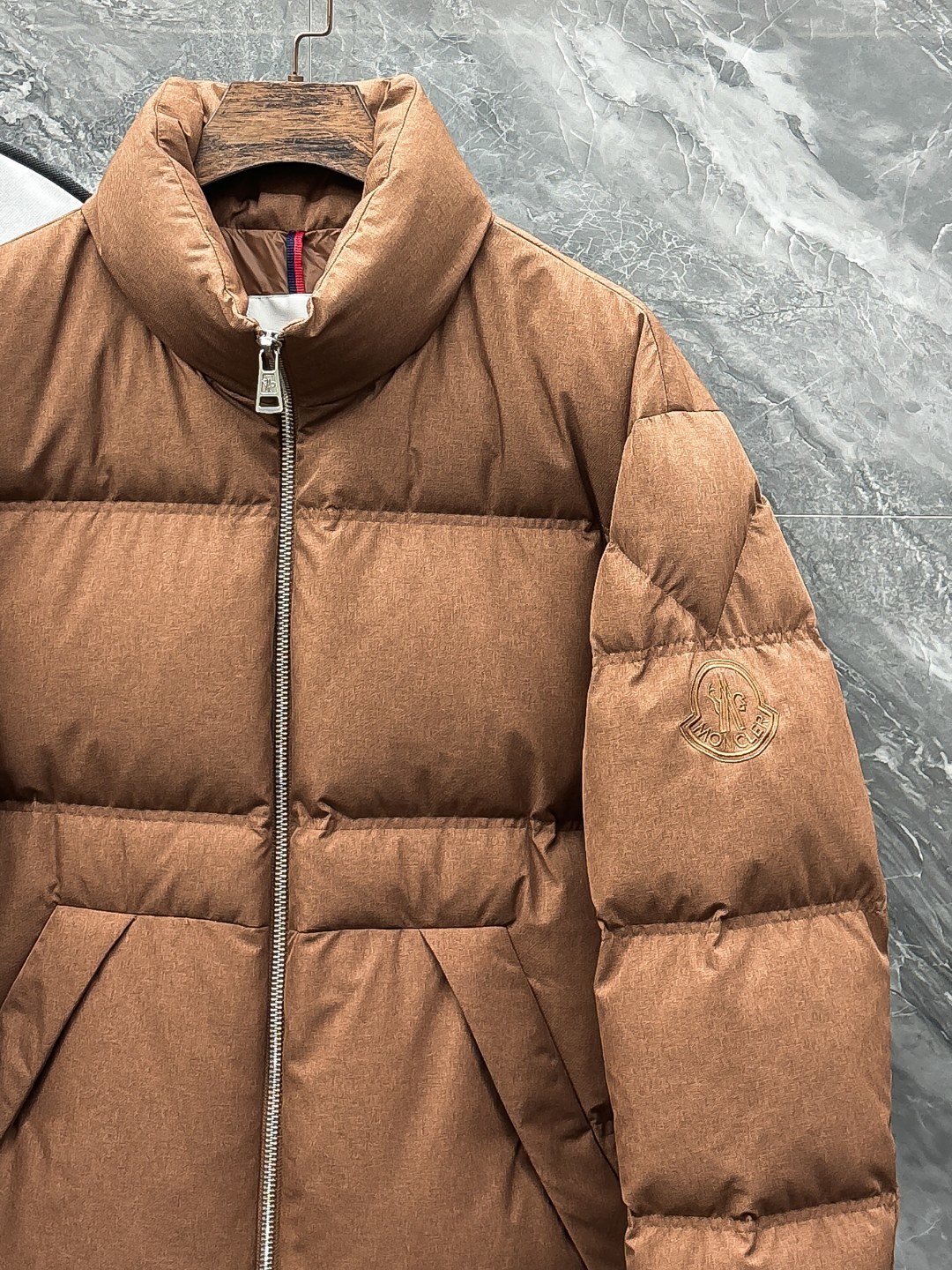 羽C-61 Moncler-蒙口 25秋冬男士时尚羽绒服 轻奢时尚休闲风格,轻盈保暖柔软!低调系列时尚百