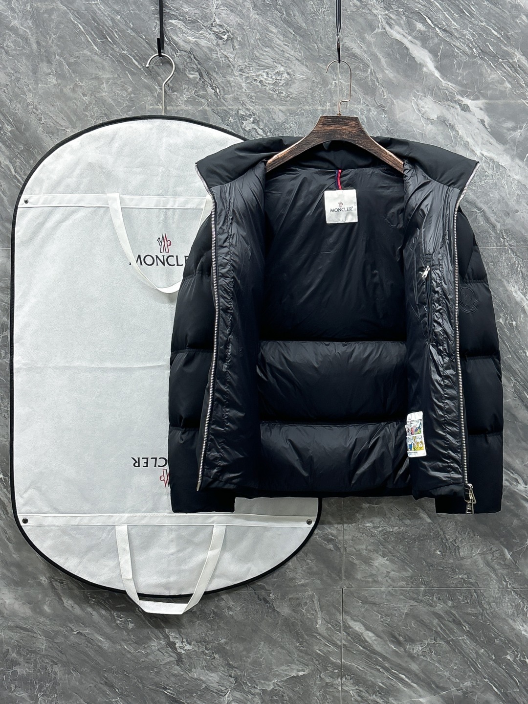 羽C-61 Moncler-蒙口 25秋冬男士时尚羽绒服 轻奢时尚休闲风格,轻盈保暖柔软!低调系列时尚百