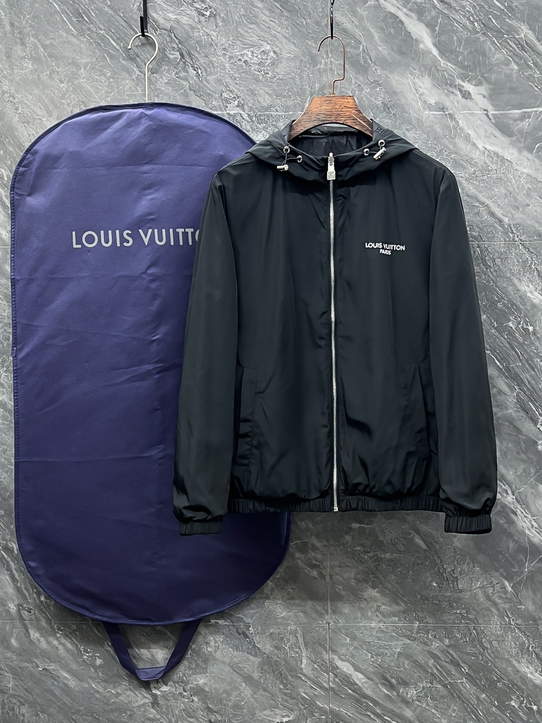 NO:952619,Black/42 Lujia reversible jacket,,louis vuitton,louis vuitton,jackets & coats,19860909黑色/ 42 驴家 双面穿外套,,louis vuitton,louis vuitton,jackets & coats,,Men's clothing