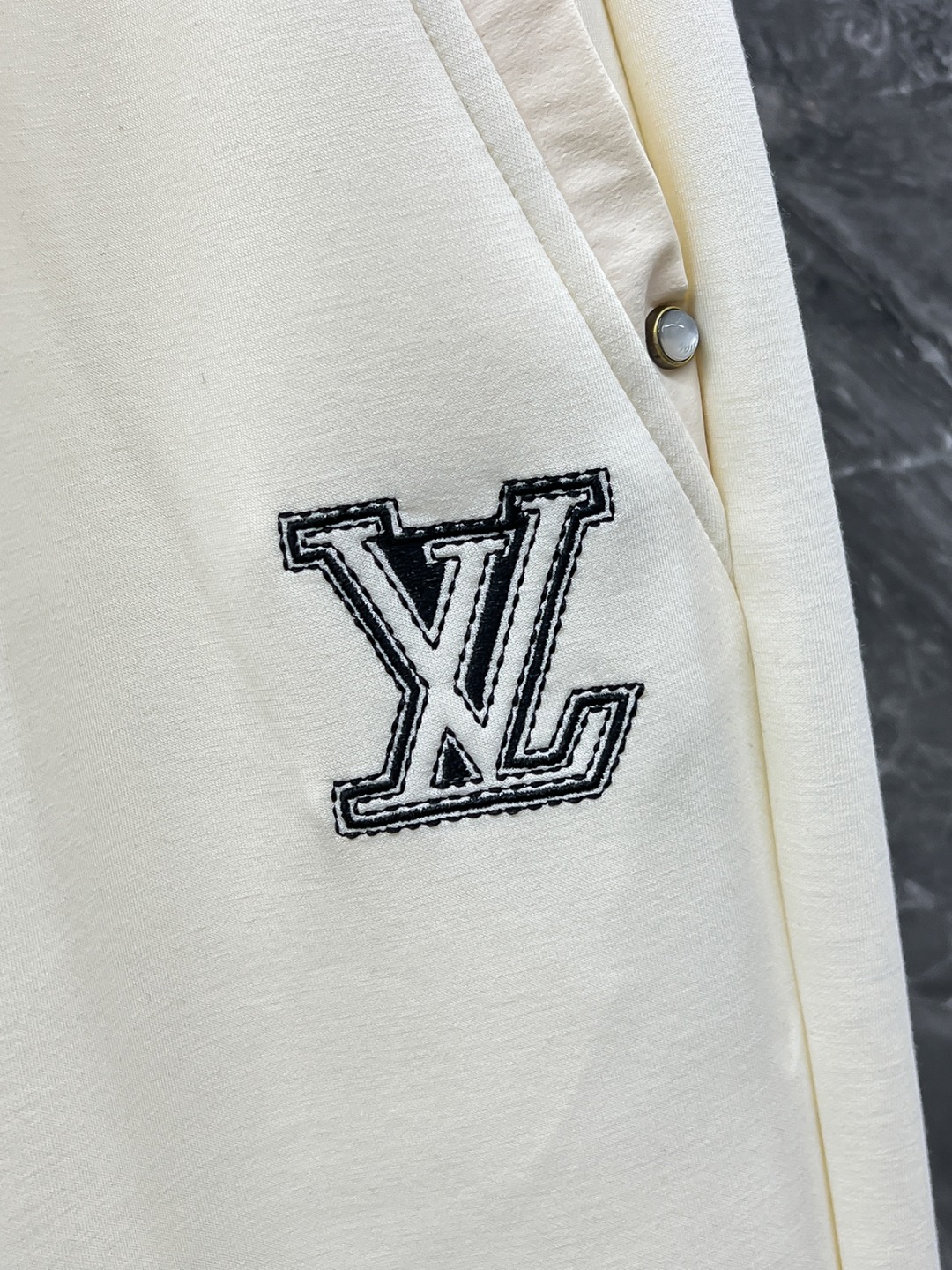 🌟 驴家# 2026 春夏时尚/休闲裤子美学的焕新诠释,演绎浓郁的格调型时尚风范,细节感和设计感强悍.经