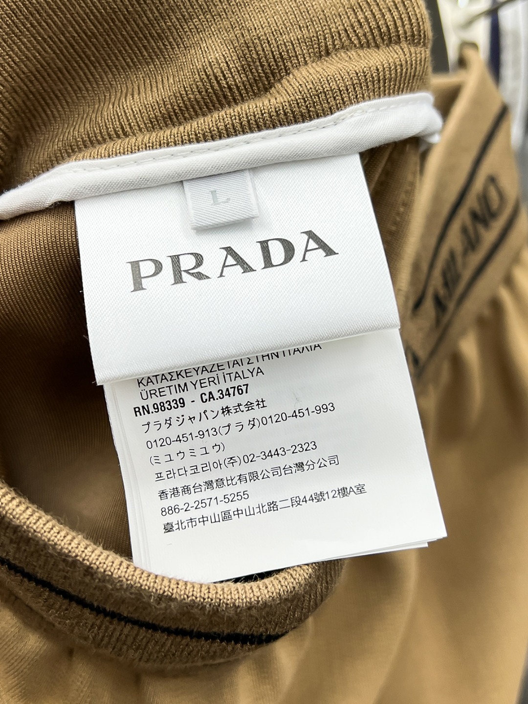 🌟 PRD# 2026 春夏时尚/休闲裤子美学的焕新诠释,演绎浓郁的格调型时尚风范,细节感和设计感强悍.