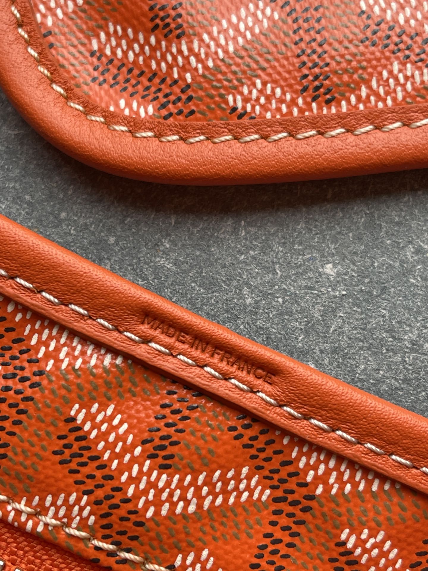 💰550顶级戈雅工厂直销
Bohème Hobo 
狗牙腋下包 黑色
尺寸】43/27/14cm
包装】防尘袋 吊牌 说明书 
不影响二次销售前提下 七天内可以无理由退换