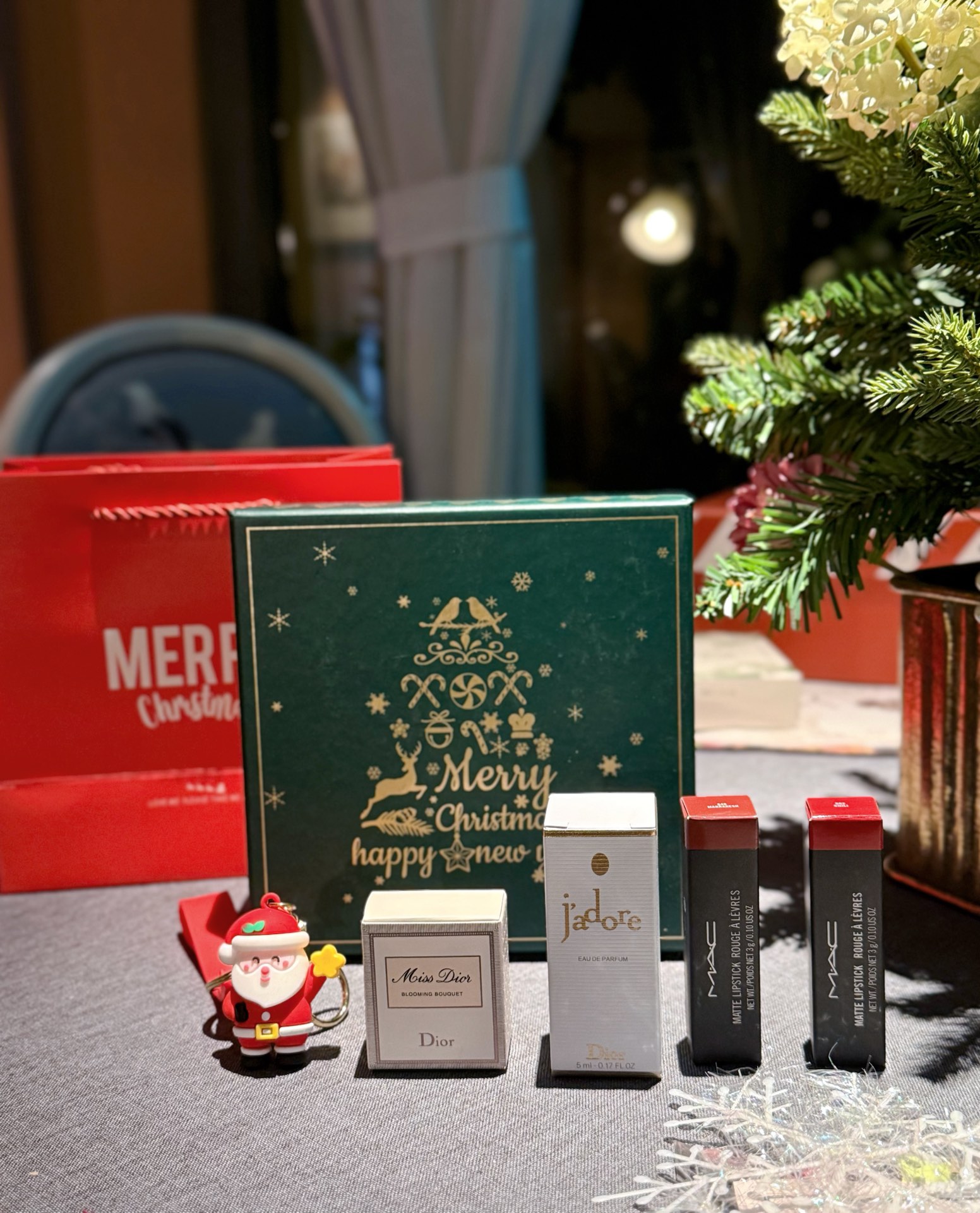Holiday Fragrance & Lipstick Gift Set - Comprehensive 3