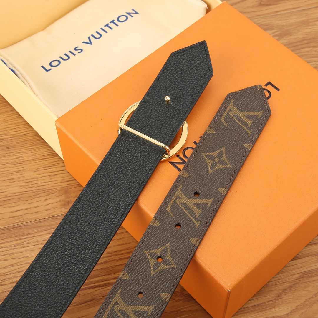 3.5咖色老花面料，金色五金，钻石纹底料官网同步3.5宽双尖