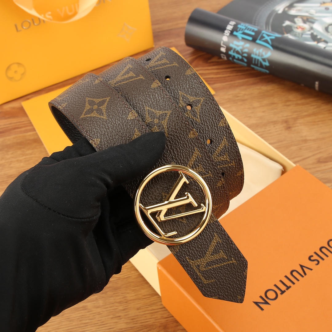 3.5咖色老花面料，金色五金，钻石纹底料官网同步3.5宽双尖