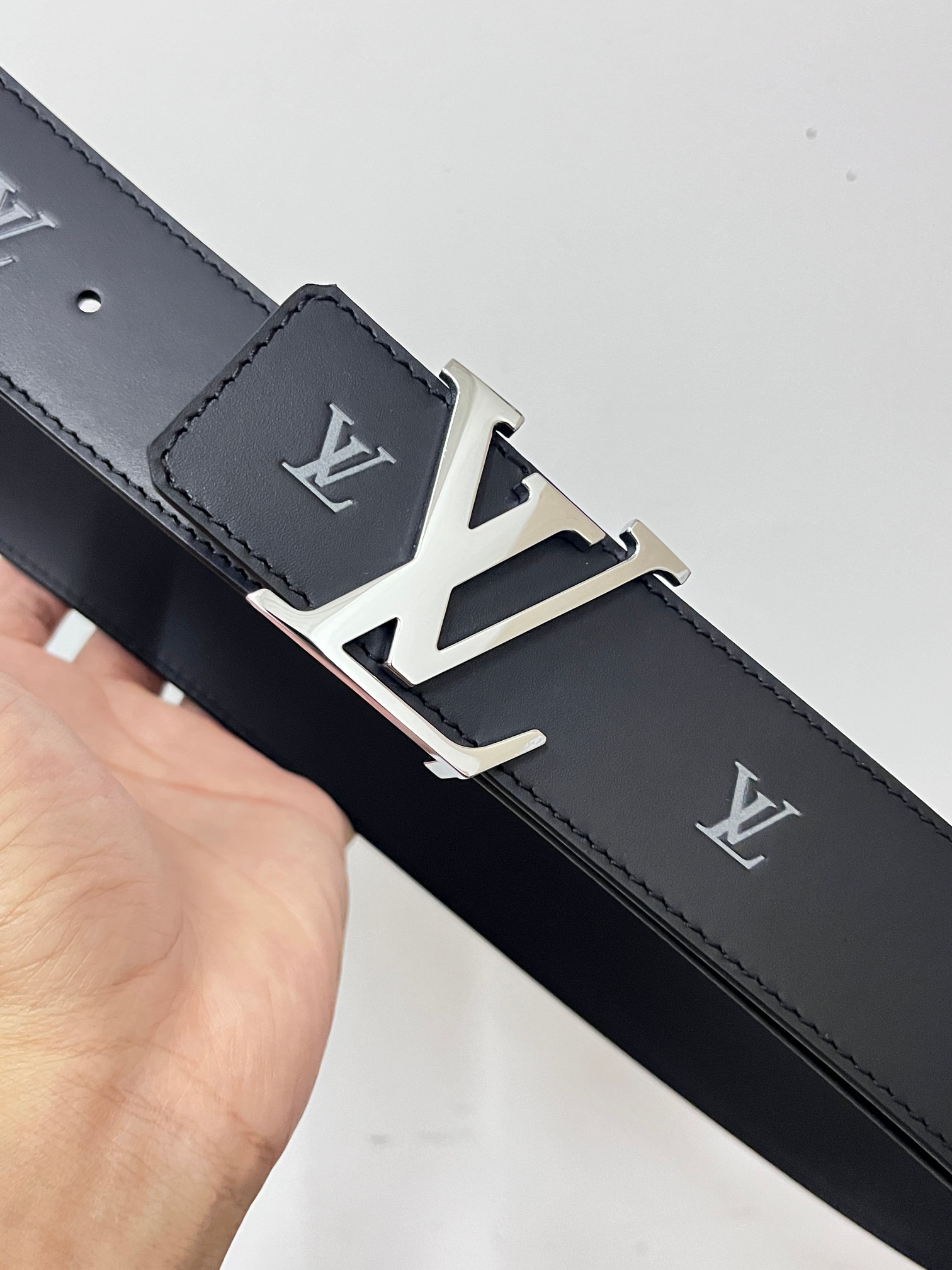 路易威登 Louis Vuitton 高定典藏名品高定成衣时装外套连衣裙衬衫T恤 #1CE10CAF 2