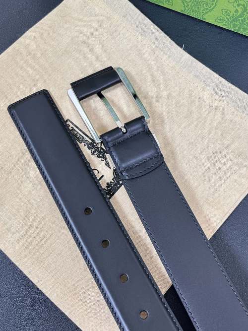 Gucci Leather Belt with Square Buckle, Classic Style for Men and Women 1 Gucci Leather Belt with Square Buckle, Classic Style for Men and Women