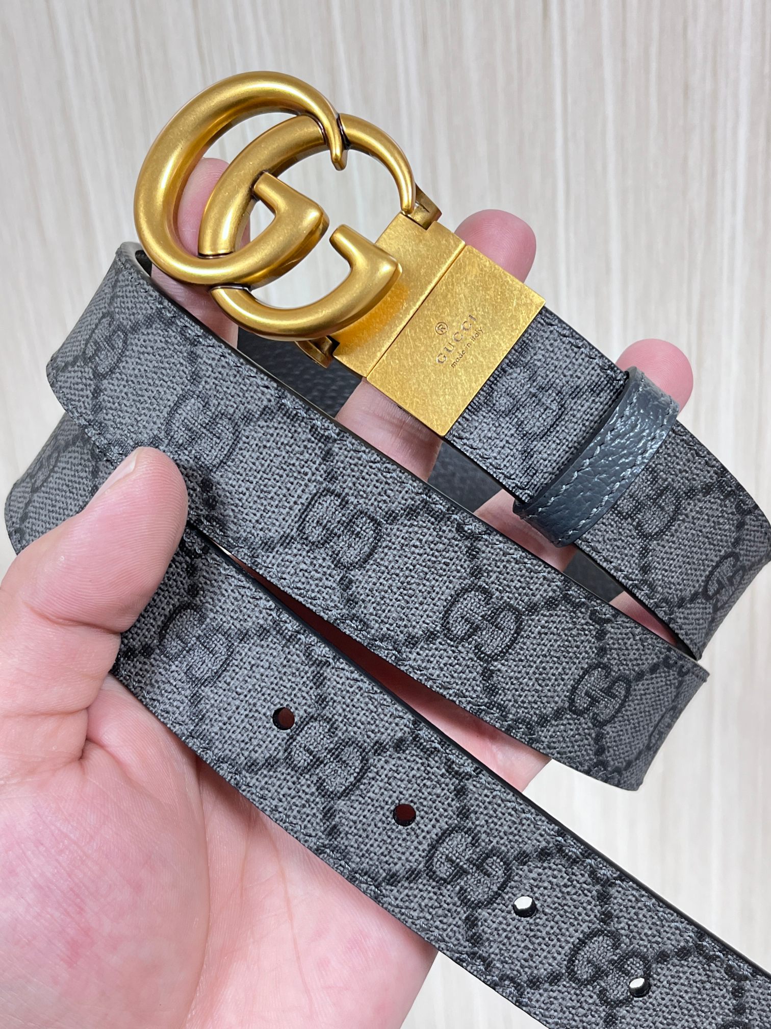 Gucci Style Grey Leather Women's Belts Lookbook Reference image 2