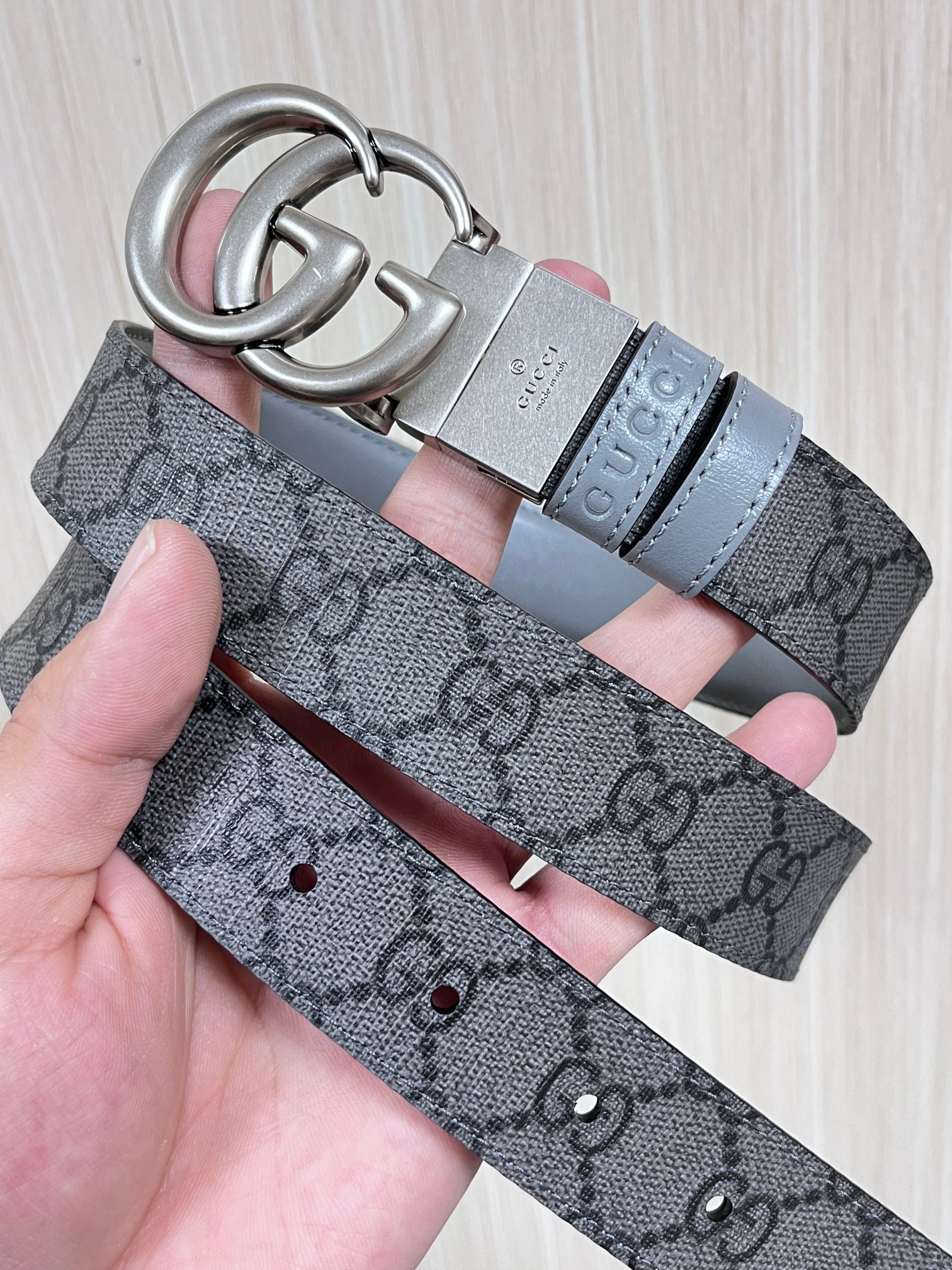 Gucci Style Grey Leather Women's Belts Lookbook Reference image 2