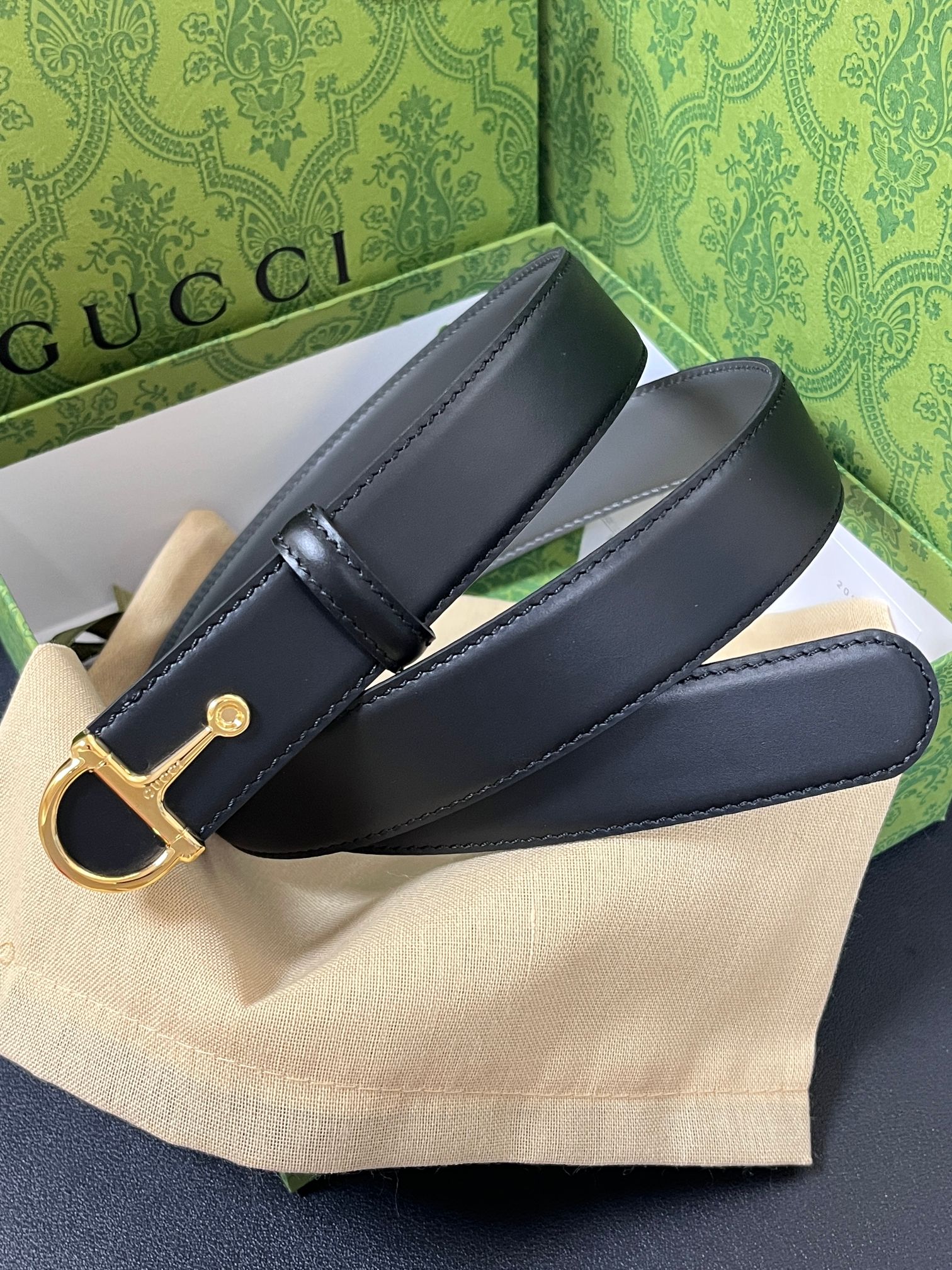 NO:882820,Original order, new season, 3.0 wide double-sided plain weave imported top layer, one side black/one side gray with high-quality screw buckle, 3.0 gray and black plain weave, belt19860909原单当季新款,3.0宽双面平纹进口头层,一面黑/一面灰搭配精品螺丝挂扣 3.0灰黑平纹,皮带,Belt