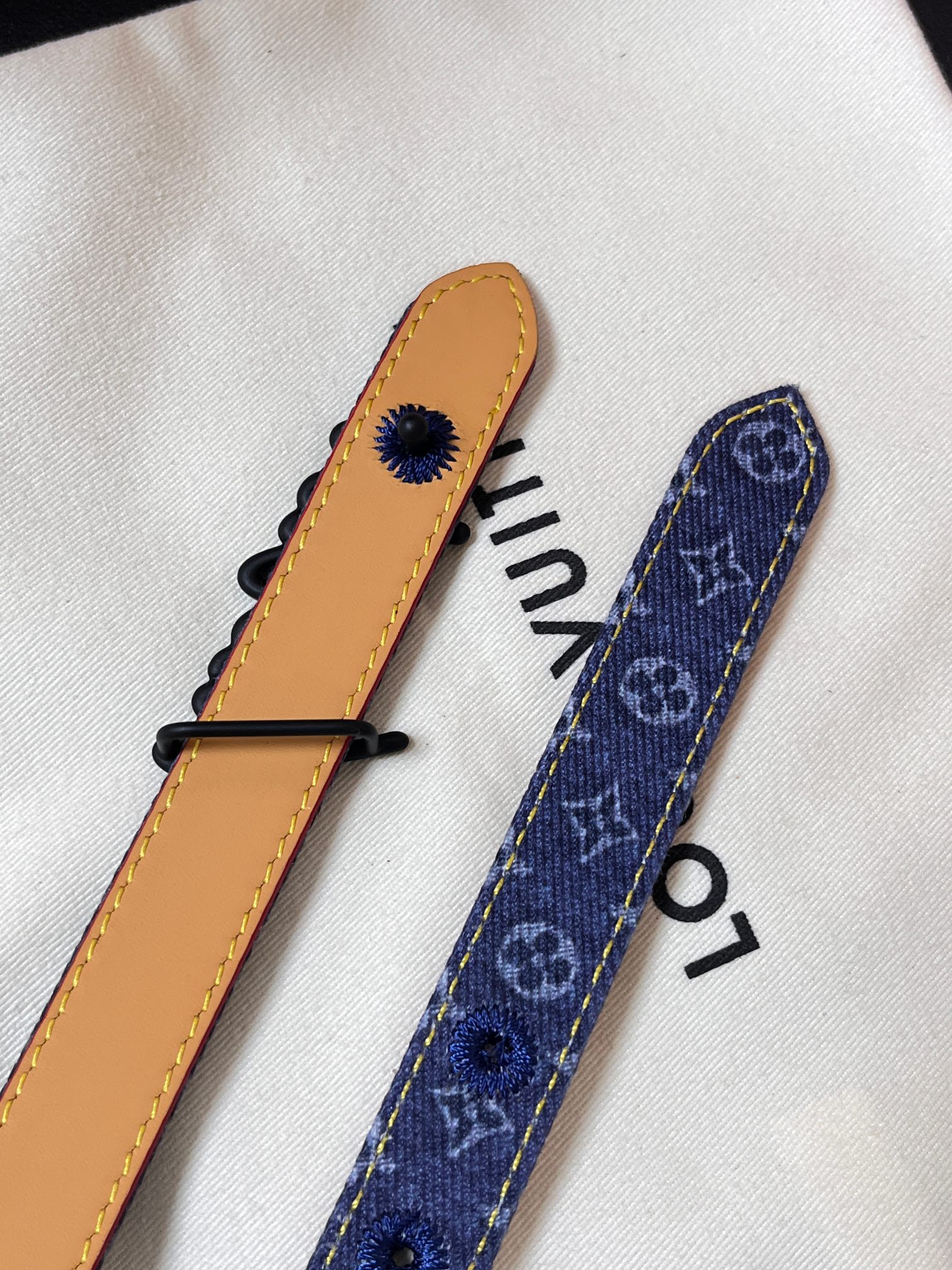 当季新款 - 牛仔篮Monogram 帆布材质 搭配复古做旧的老花印花另一面树高进口牛皮宽牛仔蓝布