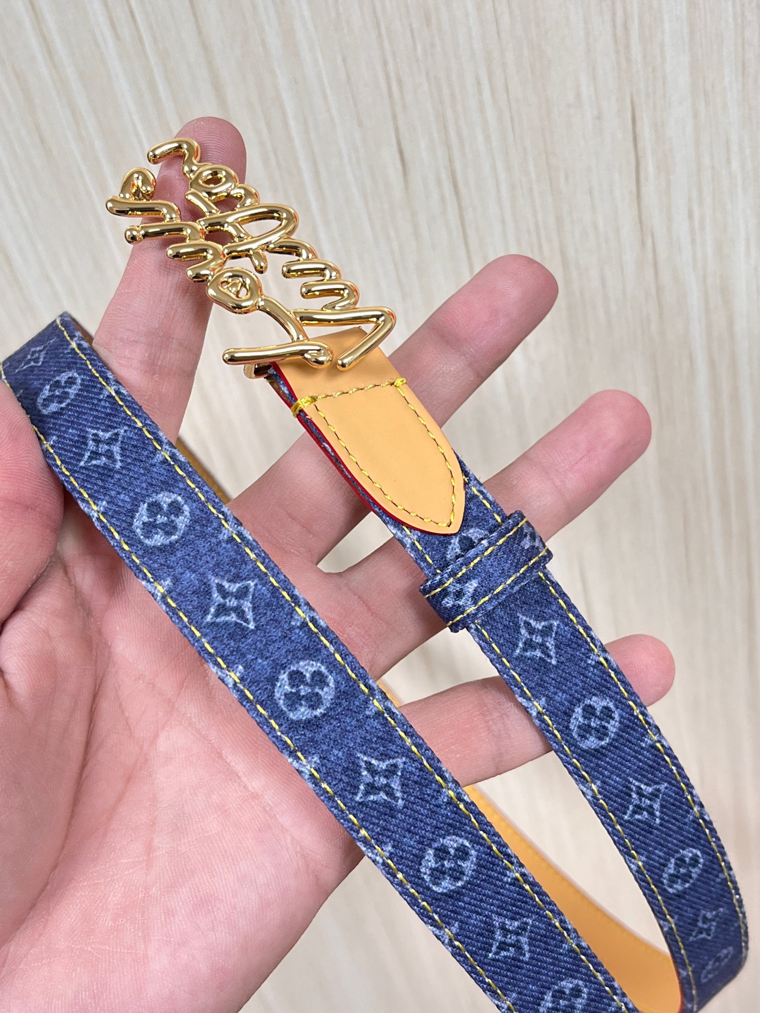 当季新款，- 牛仔篮Monogram 帆布材质，搭配复古做旧的老花印花另一面树高进口牛皮 - 更适配日常穿搭，也可作为装